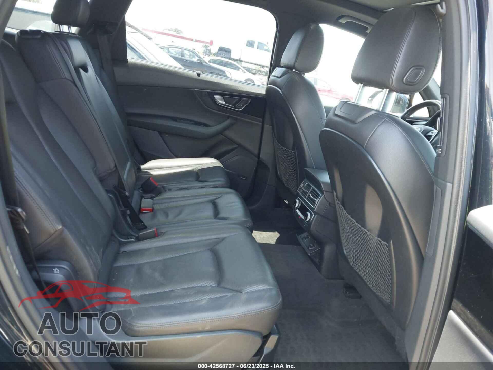 AUDI Q7 2017 - WA1LAAF78HD012092