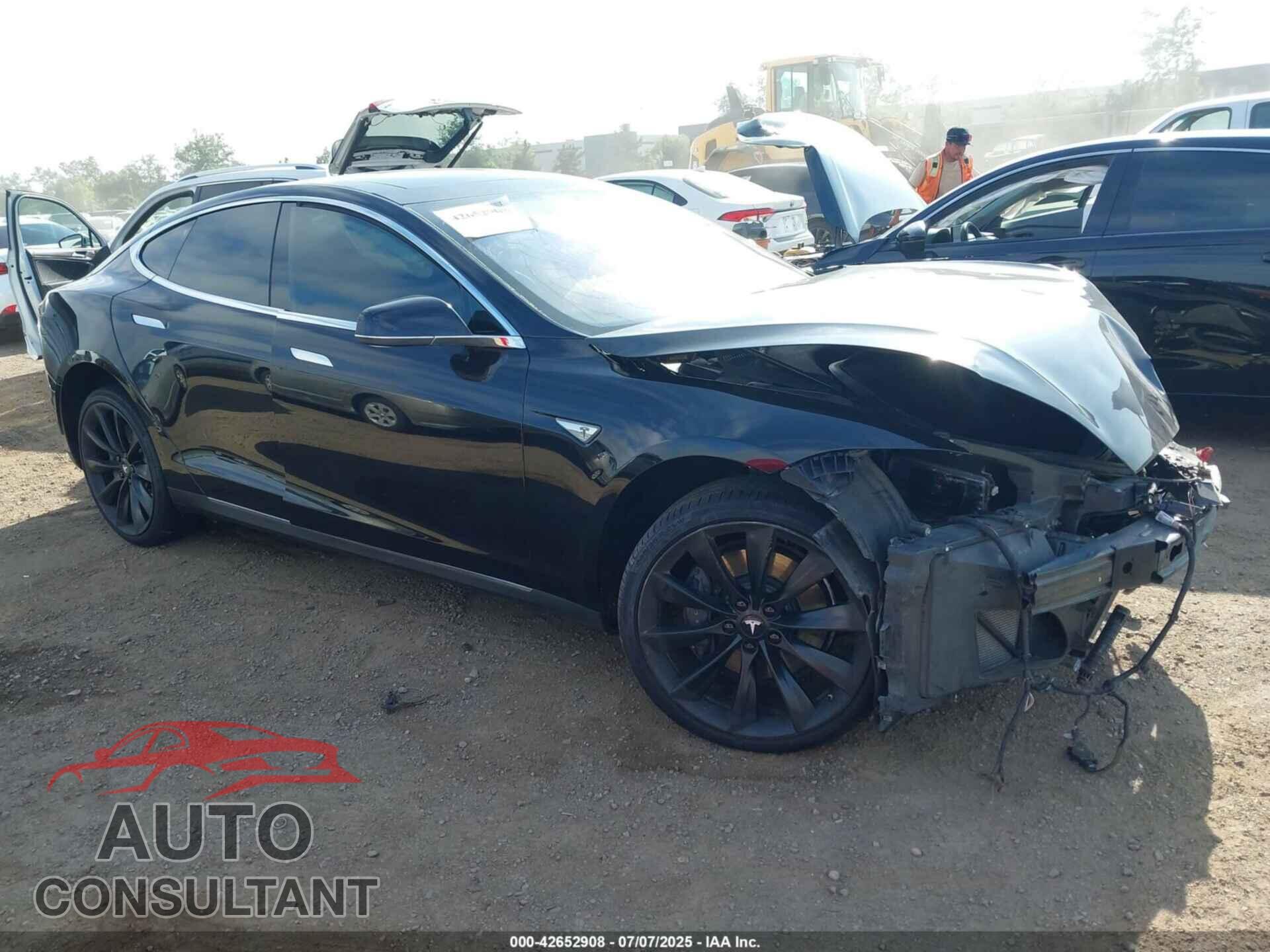 TESLA MODEL S 2015 - 5YJSA4H26FF092504
