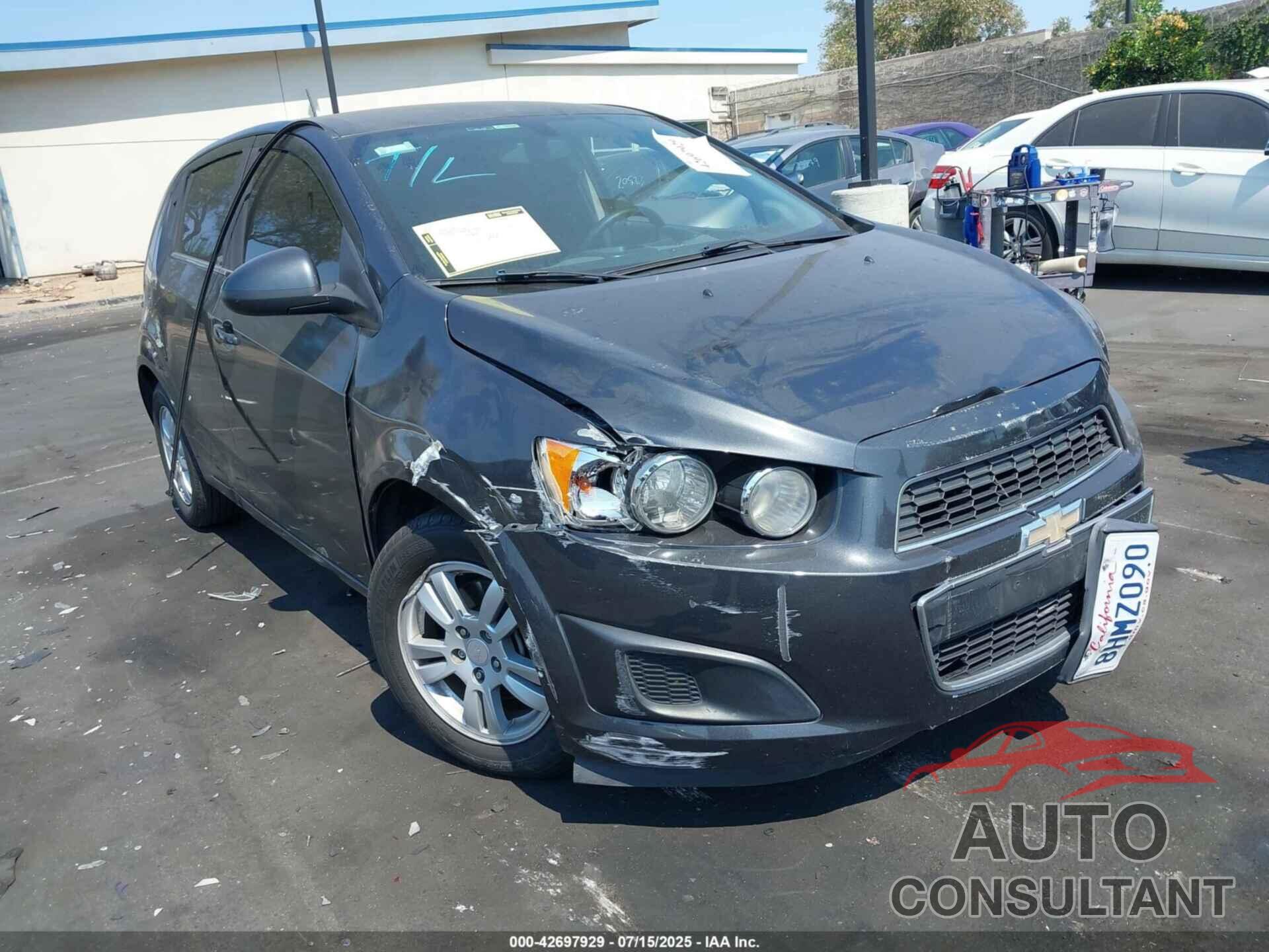 CHEVROLET SONIC 2016 - 1G1JC6SH3G4142128