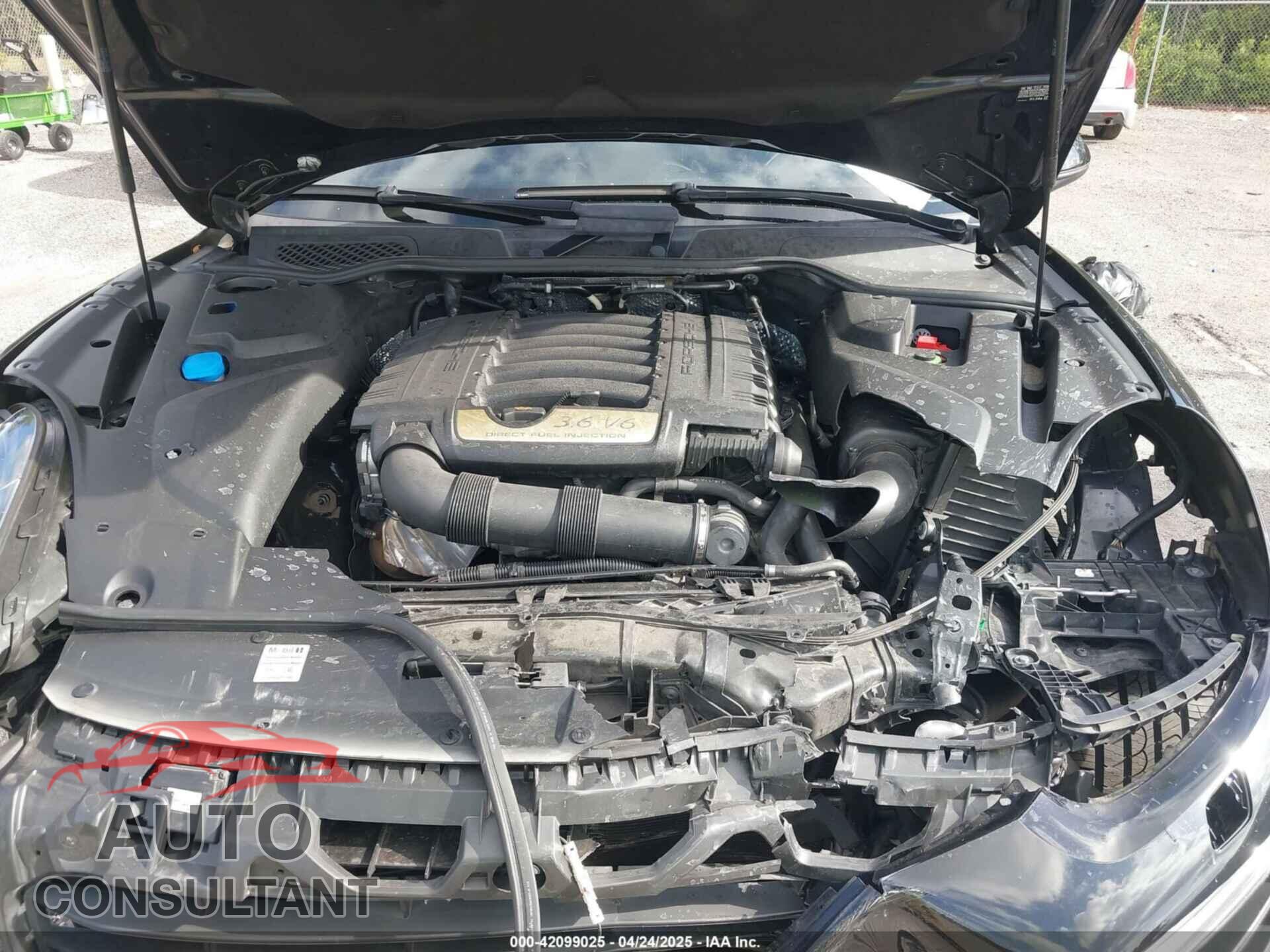PORSCHE CAYENNE 2017 - WP1AA2A28HKA86217