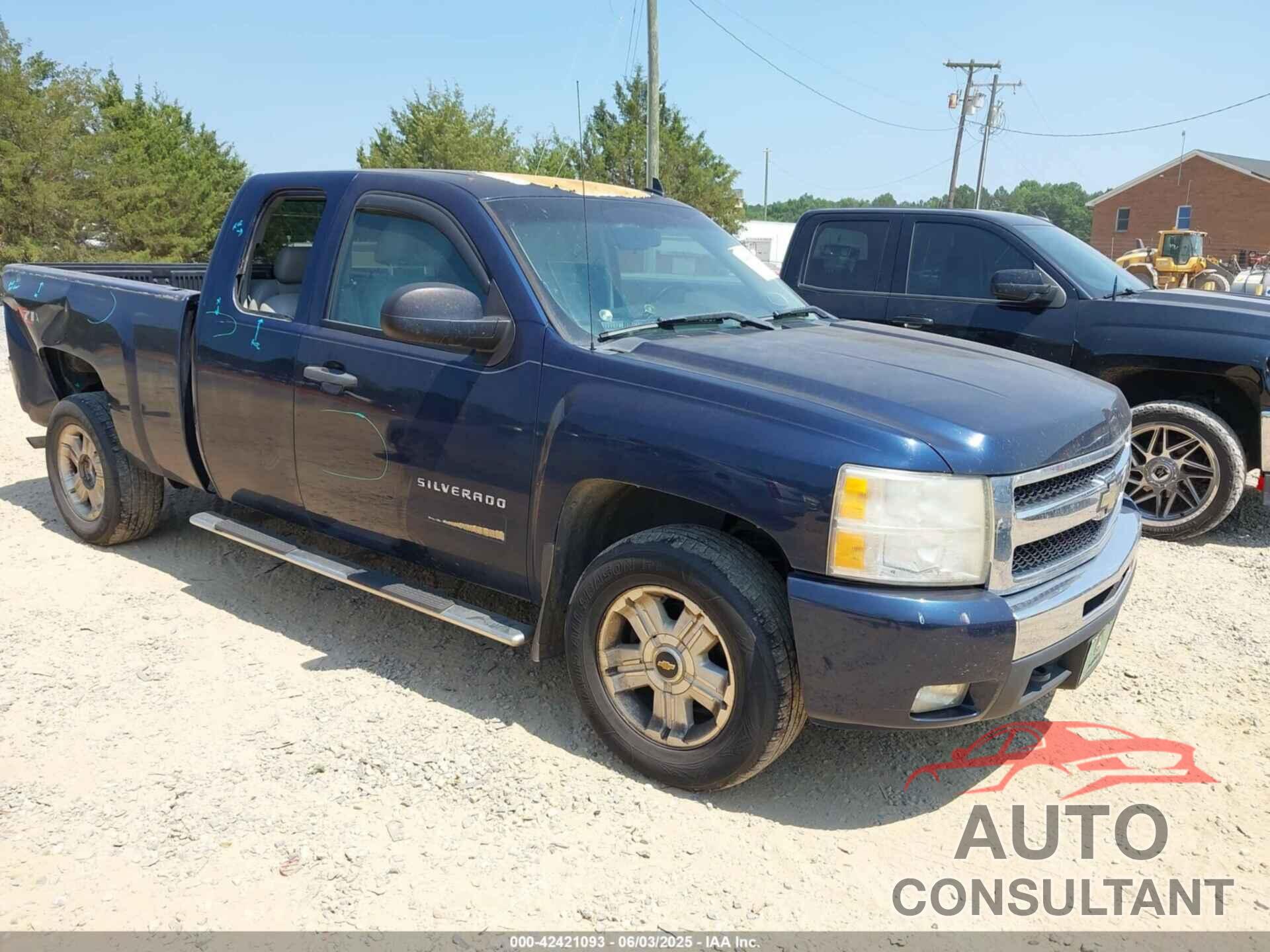 CHEVROLET SILVERADO 1500 2011 - 1GCRCSE09BZ347358