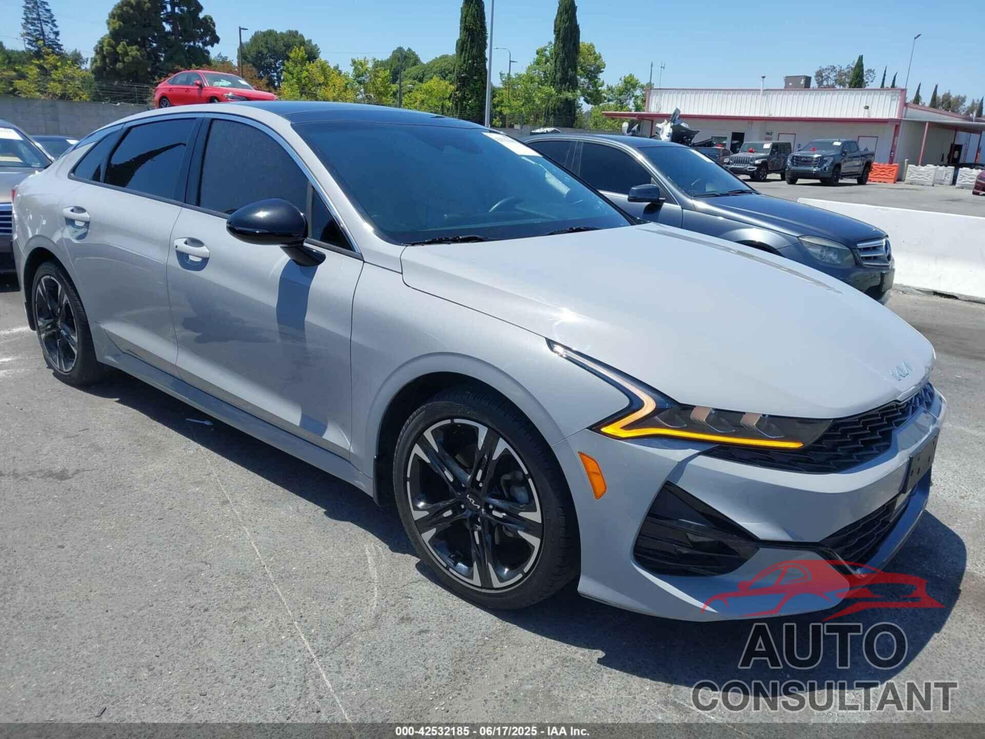 KIA K5 2023 - 5XXG64J20PG191173