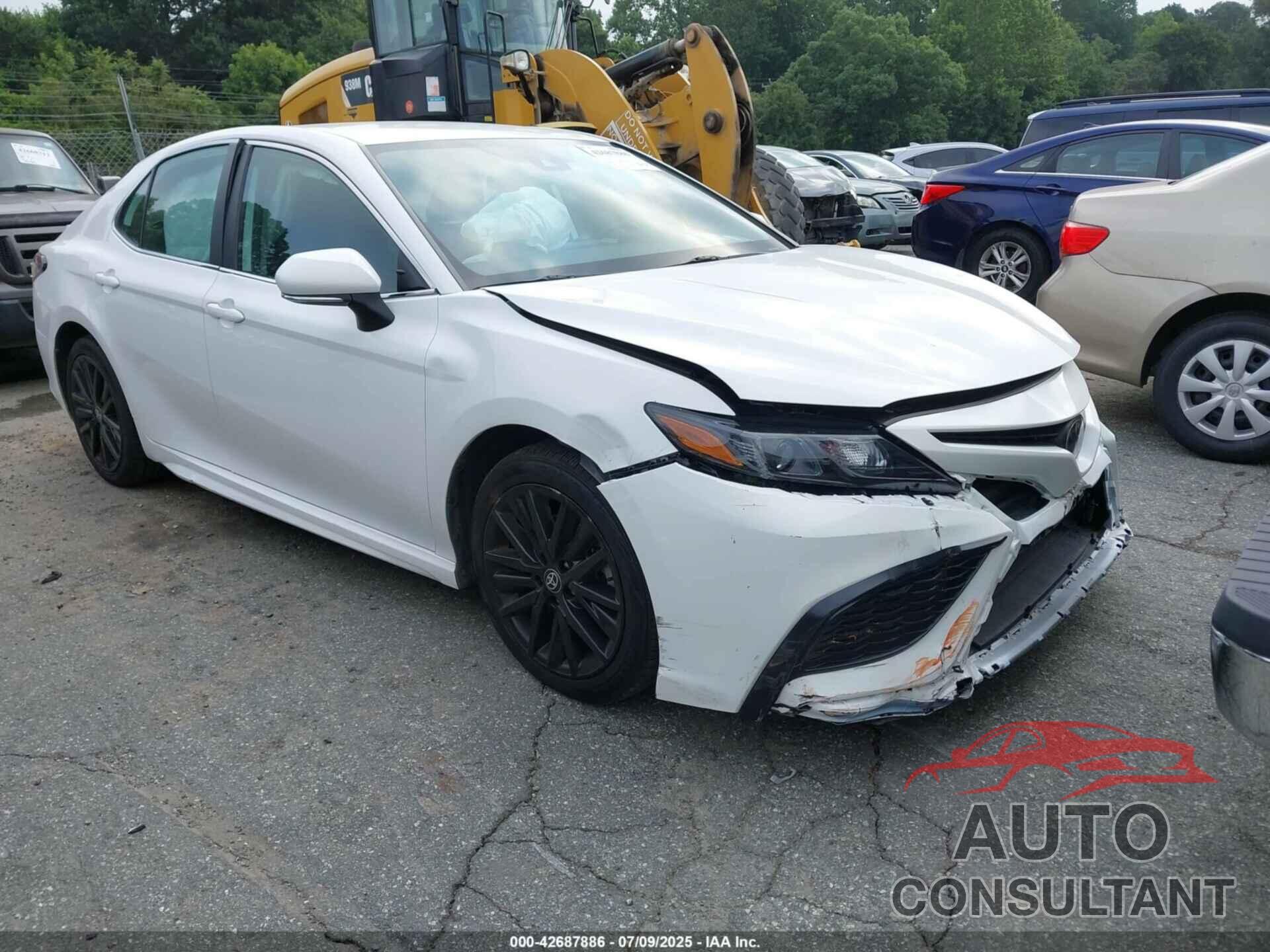 TOYOTA CAMRY 2023 - 4T1G11AK0PU749249