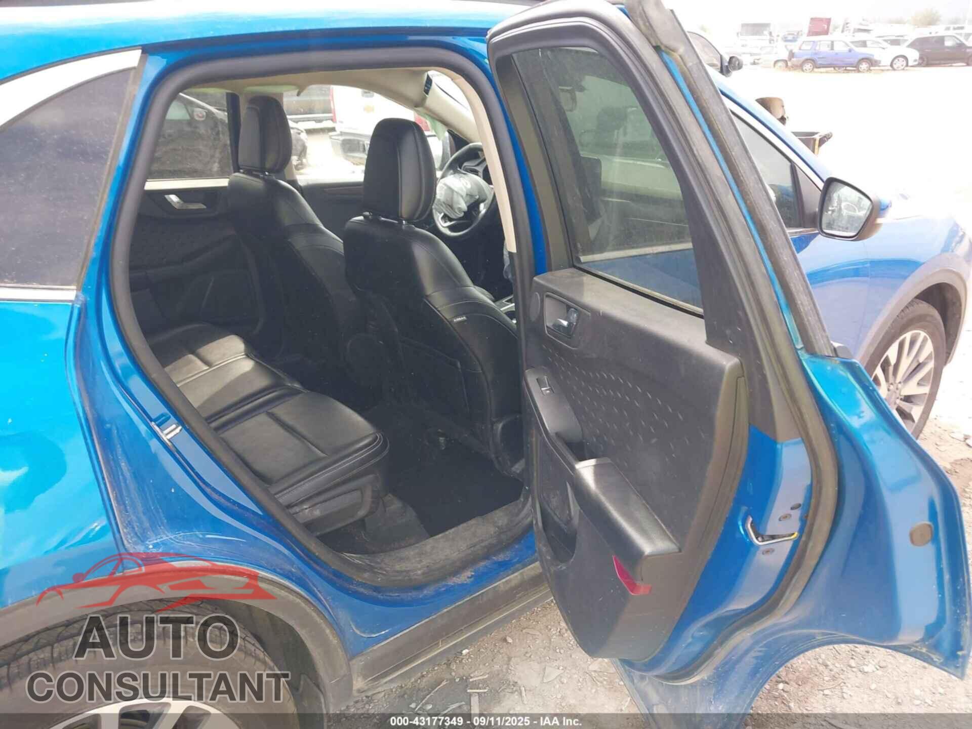 FORD ESCAPE 2020 - 1FMCU9J97LUA37025