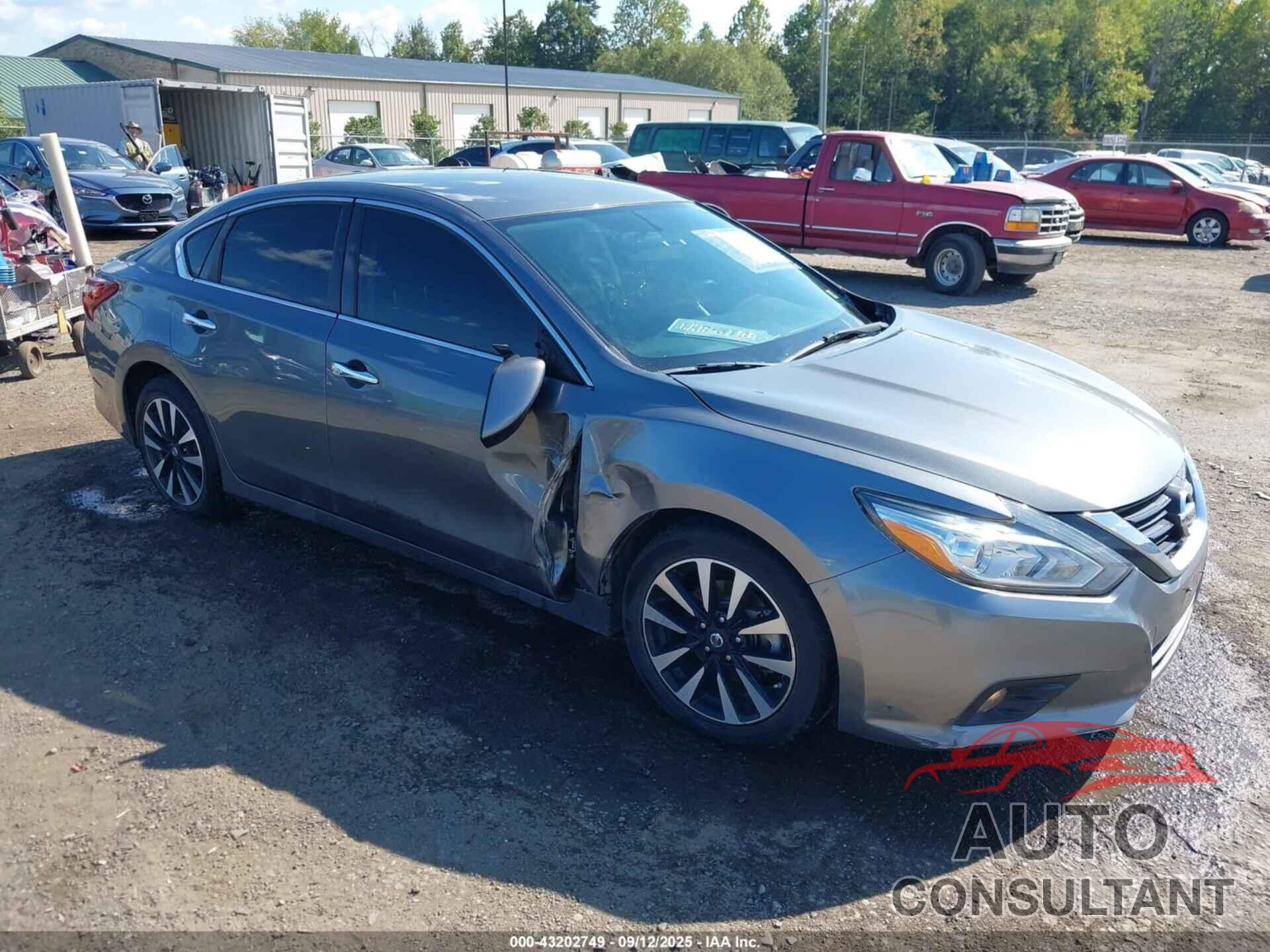 NISSAN ALTIMA 2018 - 1N4AL3AP0JC241037