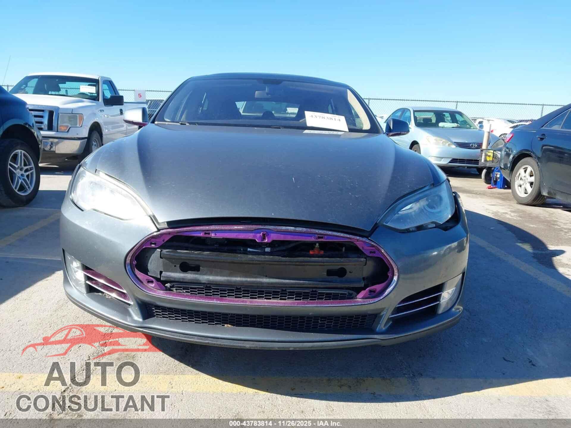 TESLA MODEL S 2013 - 5YJSA1CP3DFP06231