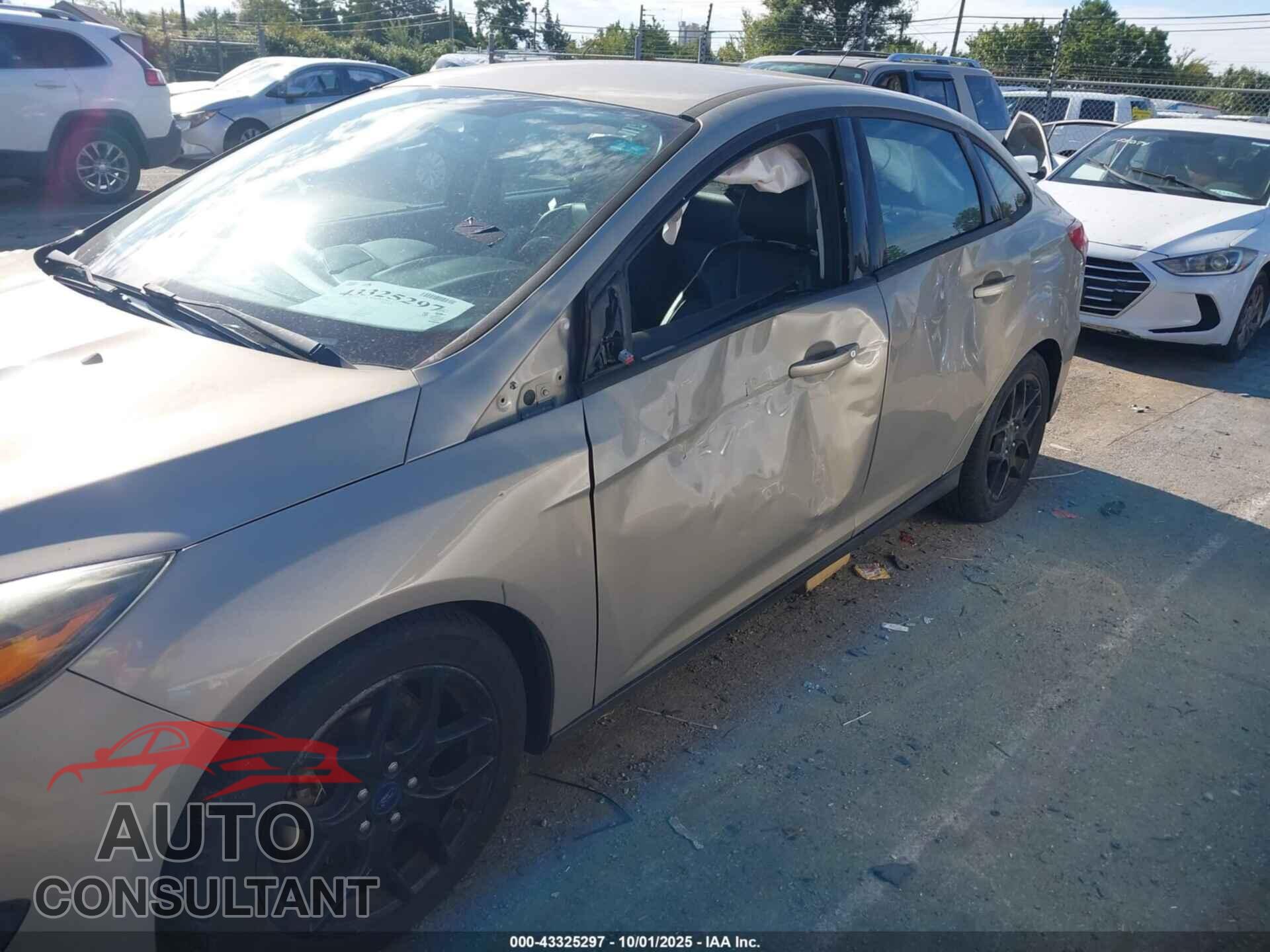 FORD FOCUS 2016 - 1FADP3F25GL393323