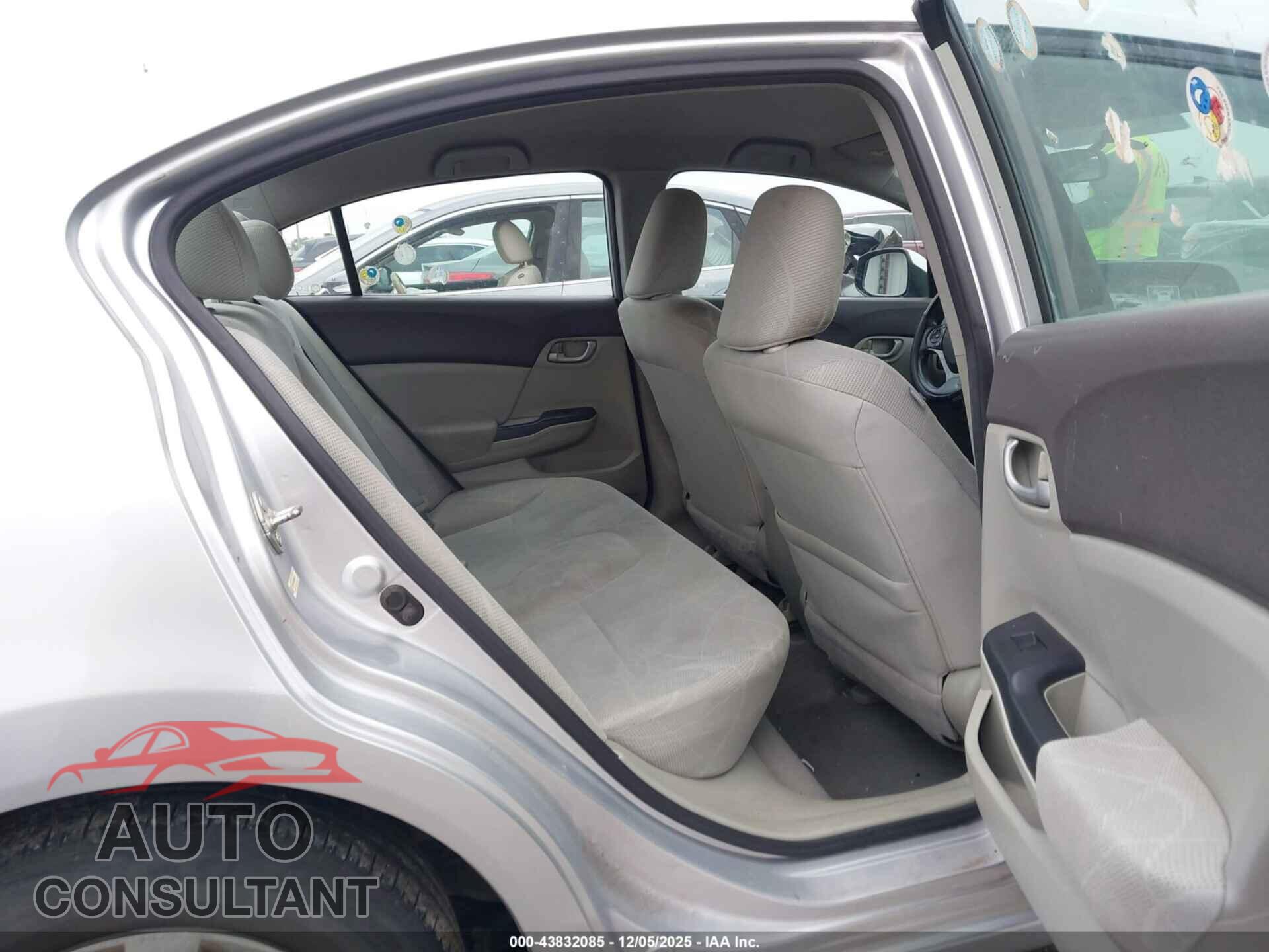 HONDA CIVIC 2012 - 19XFB2F53CE028017