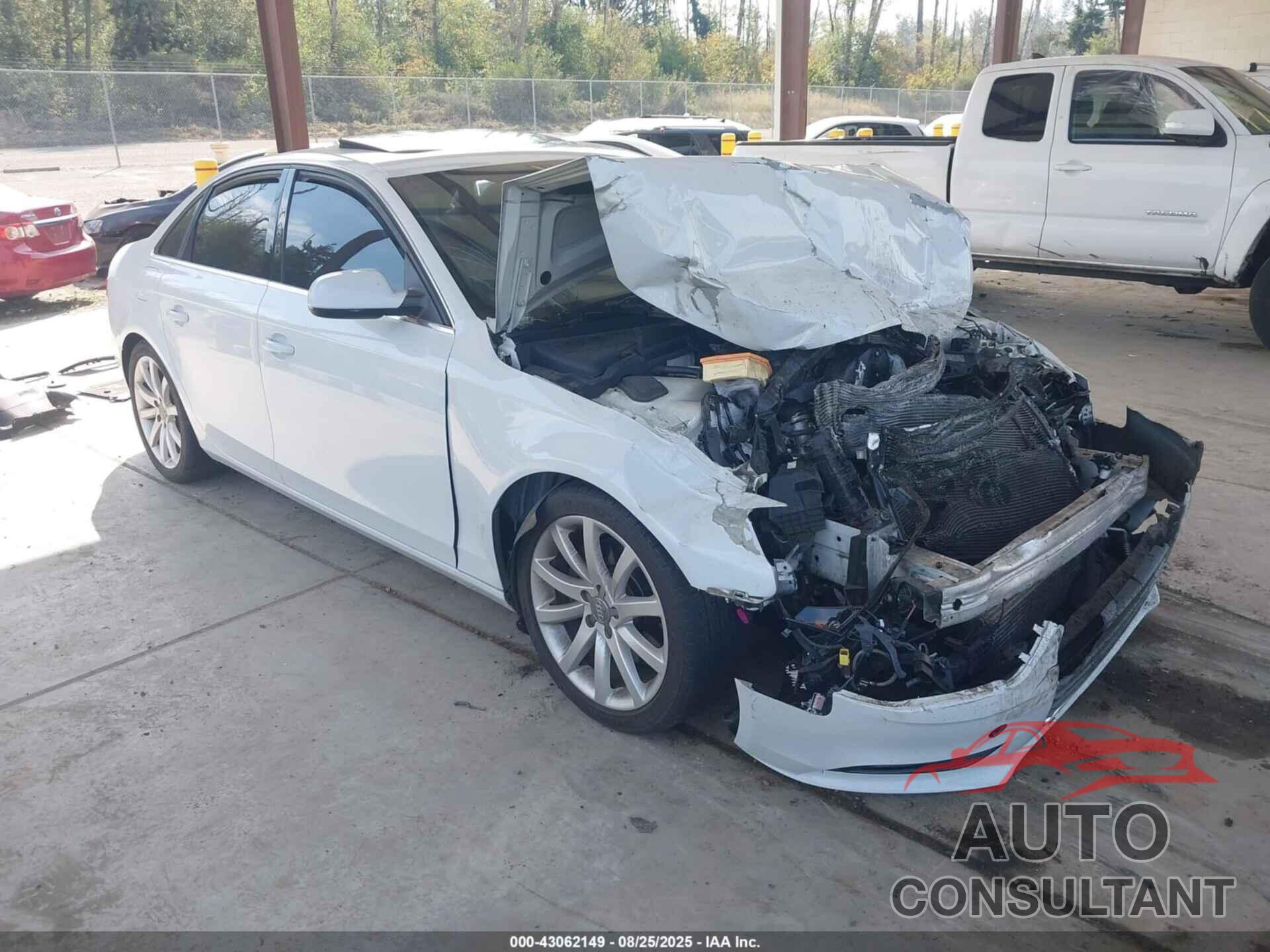 AUDI A4 2013 - WAUFFAFLXDN036042
