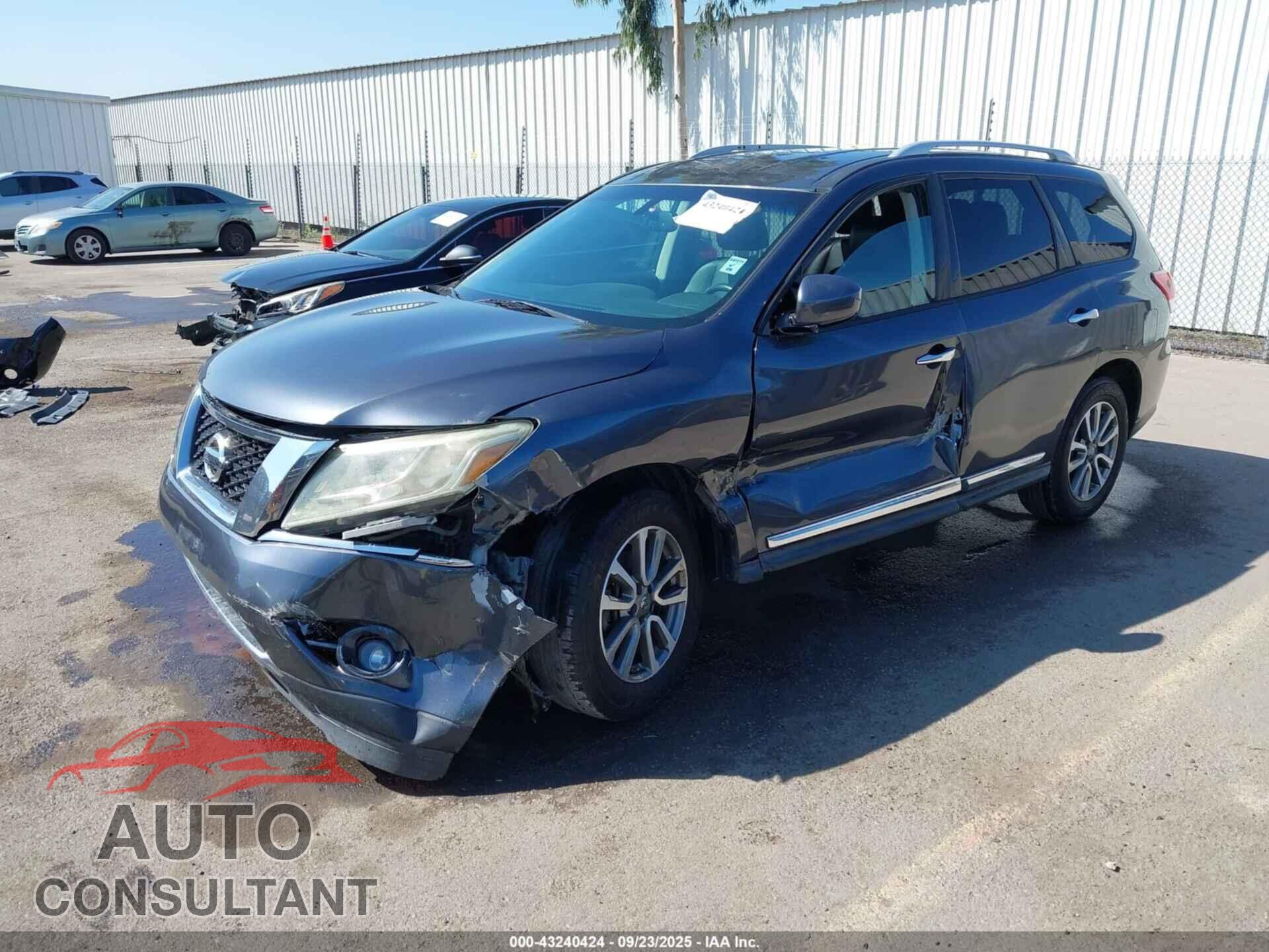 NISSAN PATHFINDER 2013 - 5N1AR2MN4DC653555