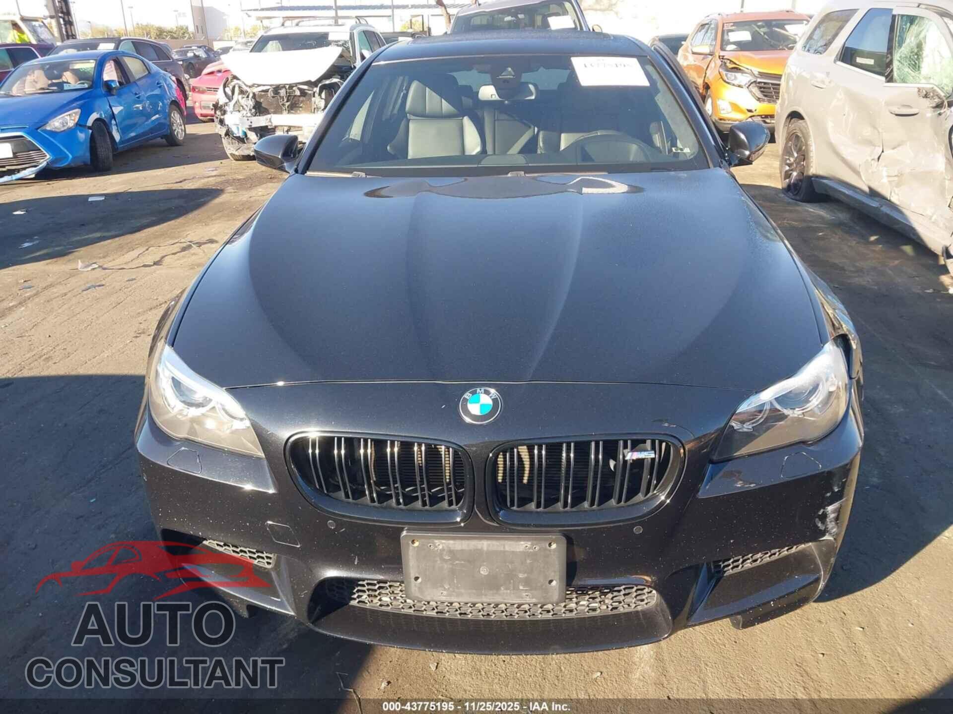 BMW M5 2014 - WBSFV9C59ED097697