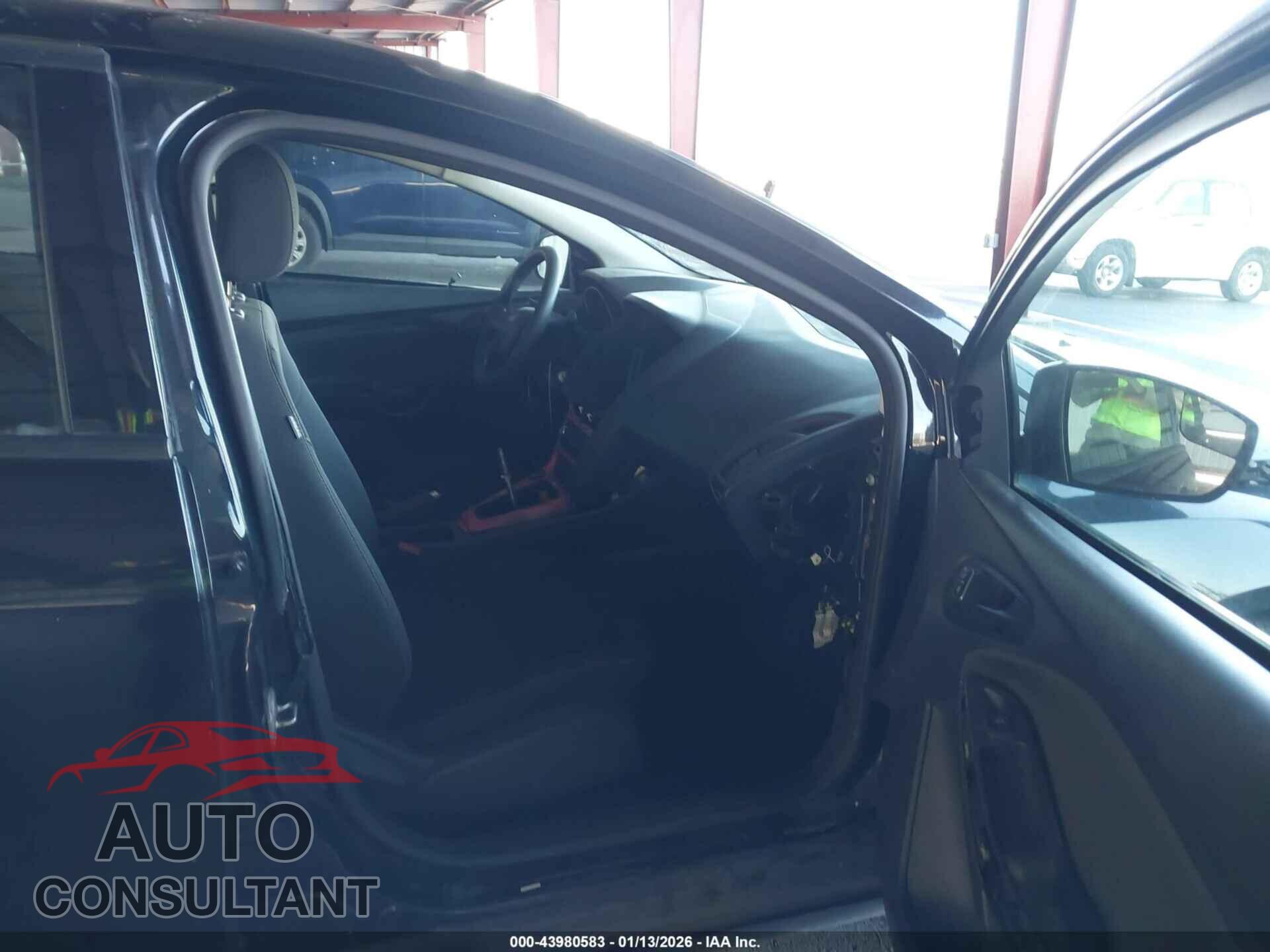 FORD FOCUS 2016 - 1FADP3E28GL234586