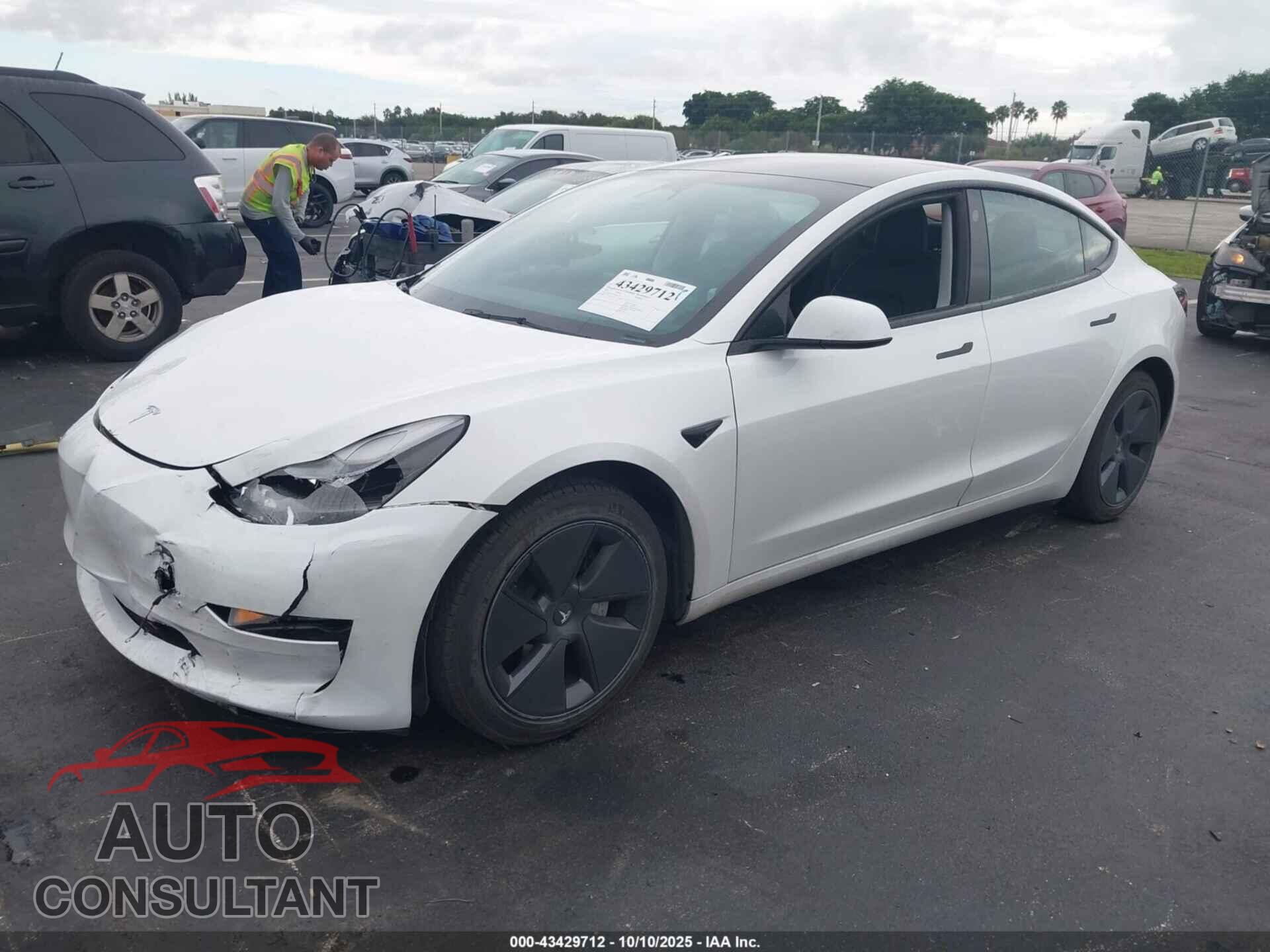 TESLA MODEL 3 2023 - 5YJ3E1EA3PF463168