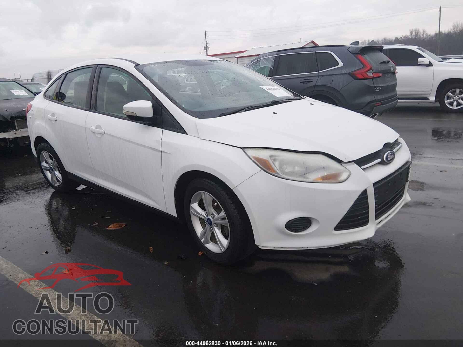 FORD FOCUS 2014 - 1FADP3F29EL215217