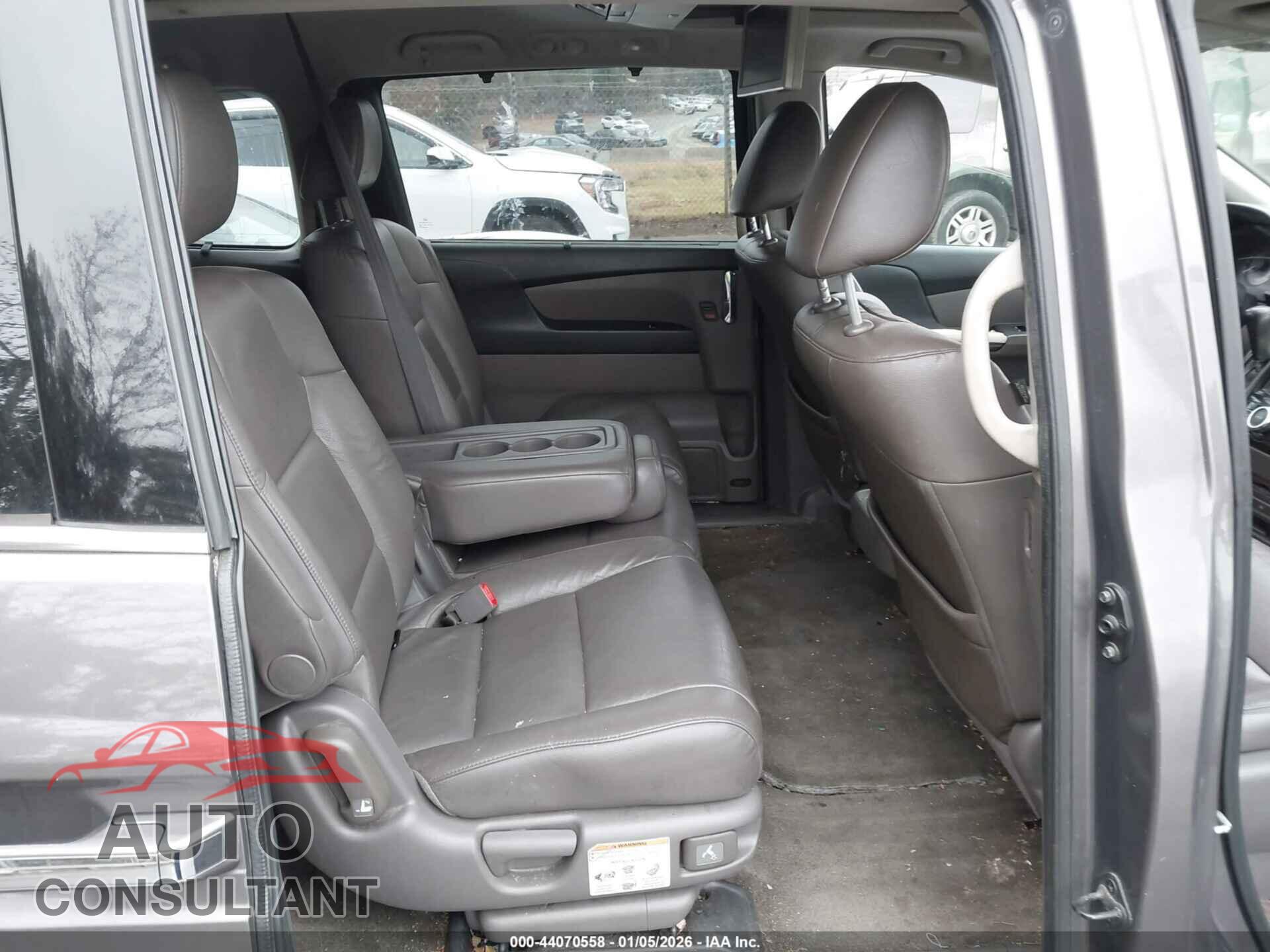 HONDA ODYSSEY 2014 - 5FNRL5H90EB040151