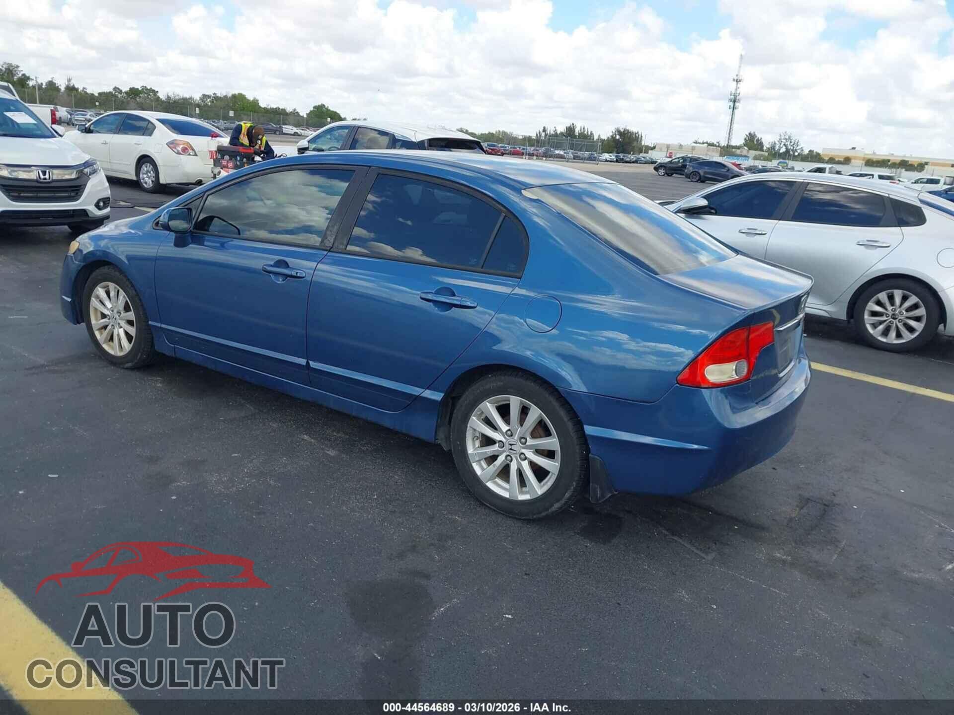HONDA CIVIC 2010 - 2HGFA1F56AH321152