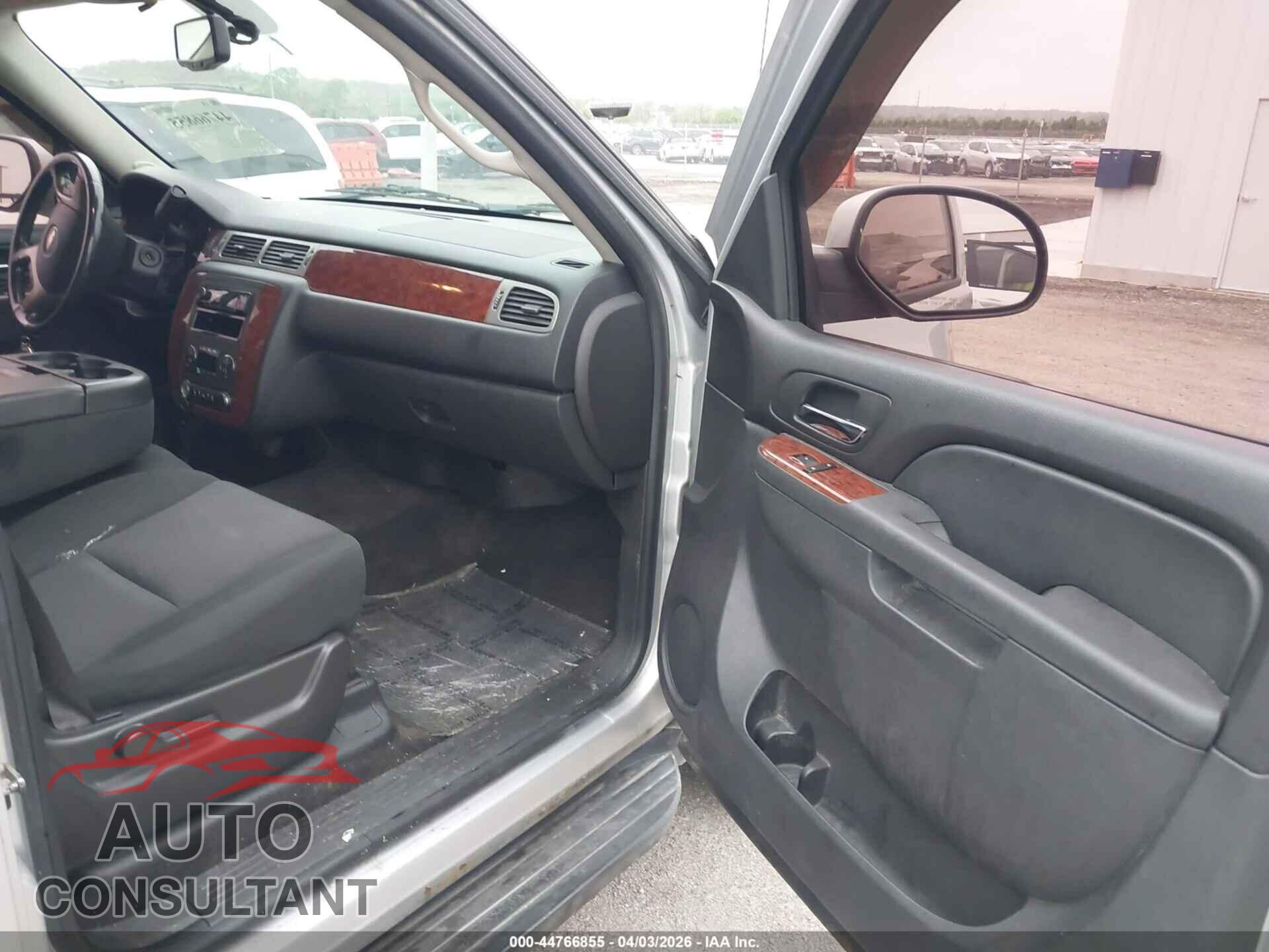 CHEVROLET AVALANCHE 1500 2012 - 3GNMCFE0XCG198744