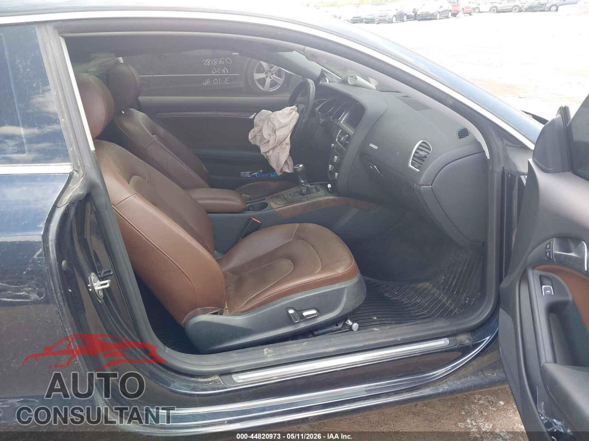 AUDI A5 2013 - WAUGFAFR3DA028185