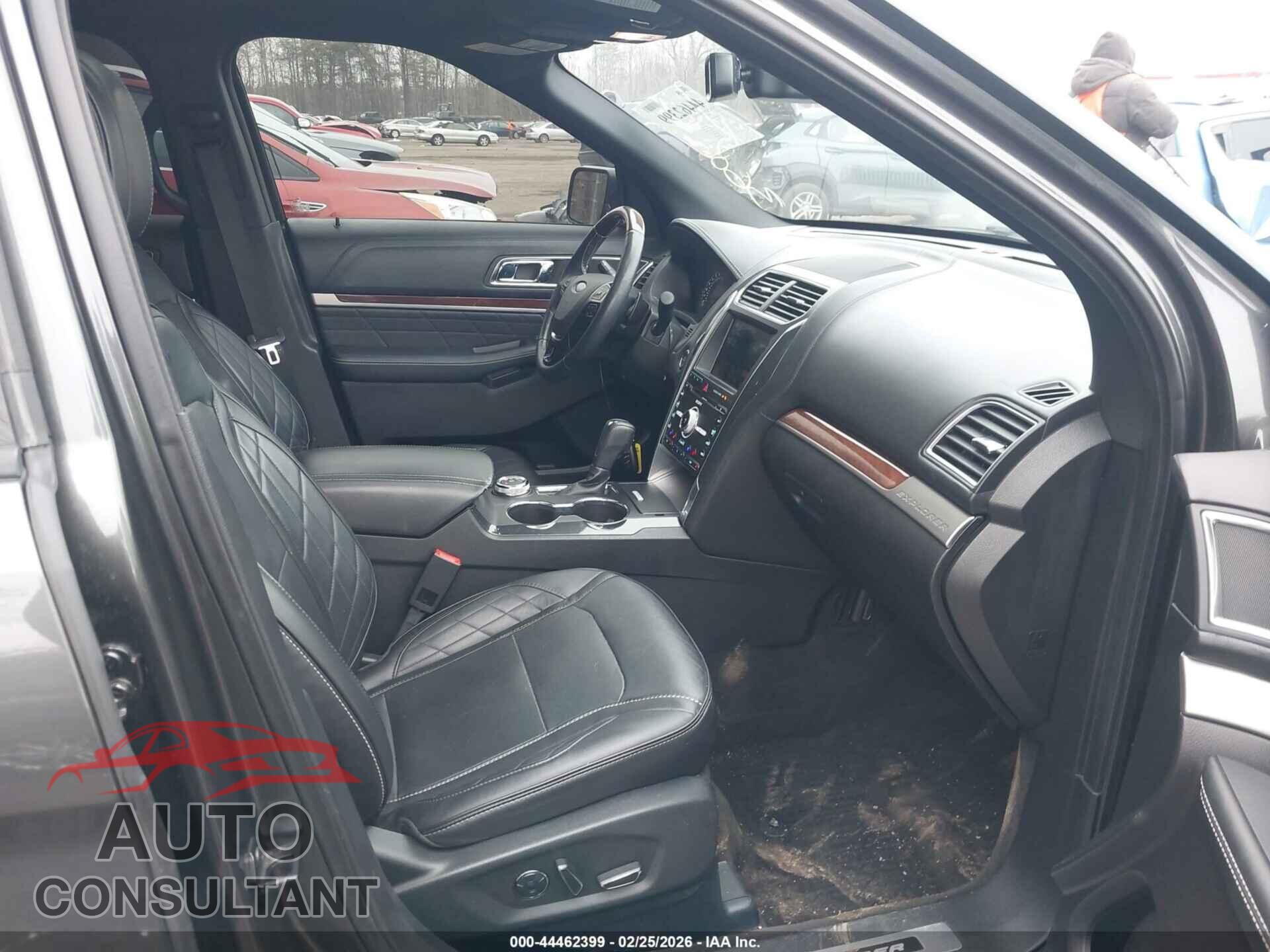 FORD EXPLORER 2018 - 1FM5K8HT5JGB27604