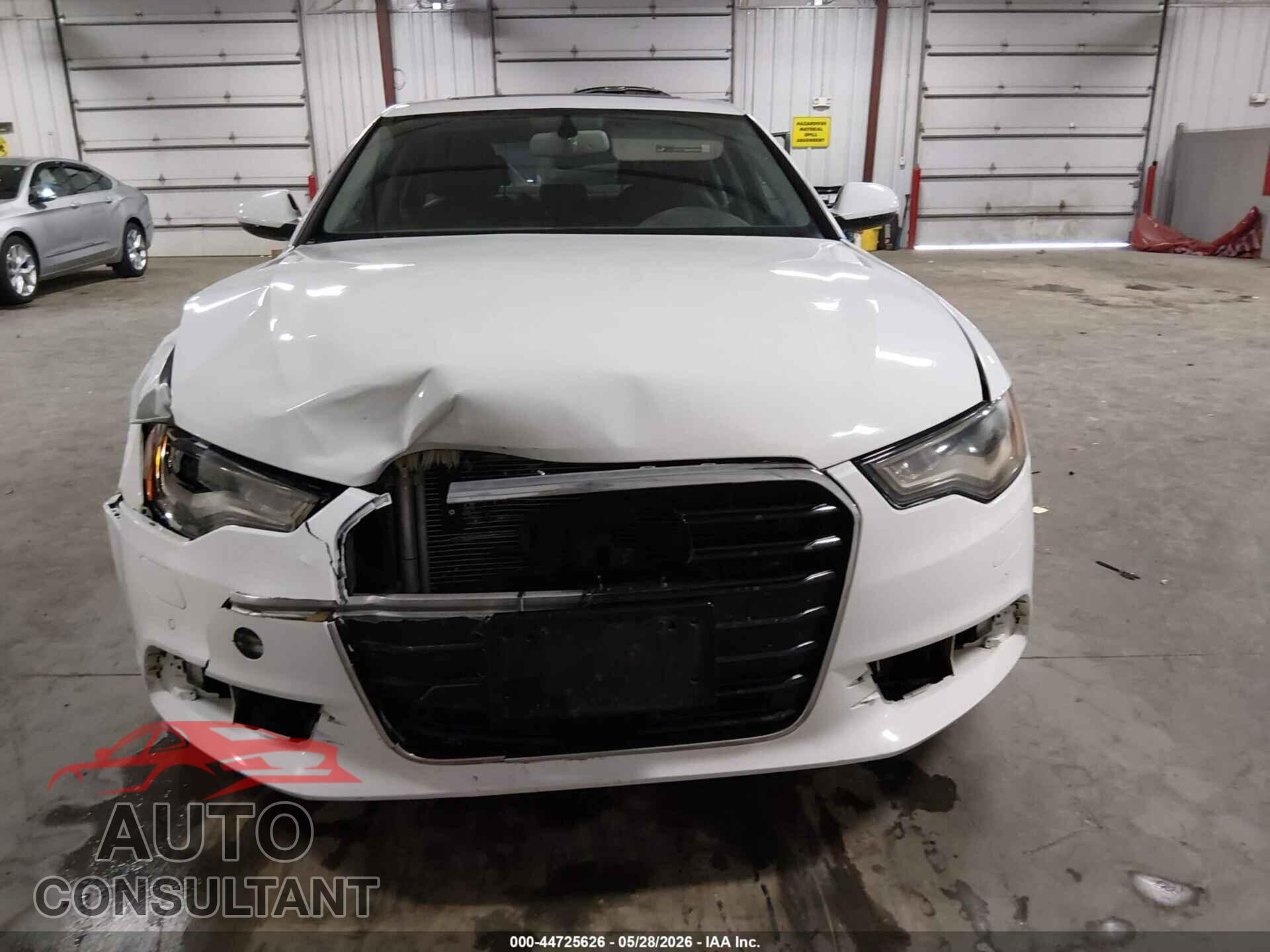 AUDI A6 2013 - WAUGFAFC8DN058156