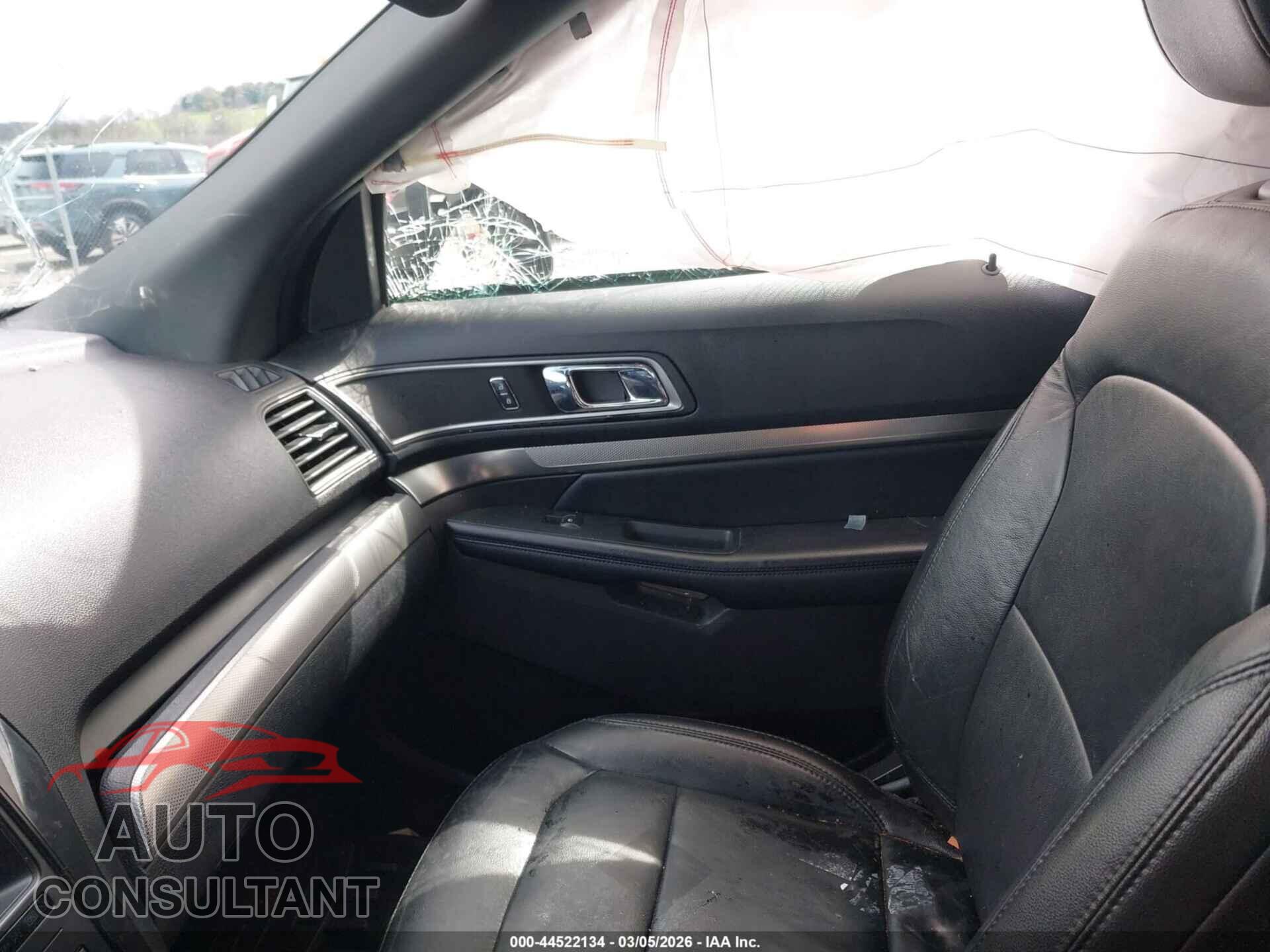 FORD EXPLORER 2018 - 1FM5K7DHXJGB29148