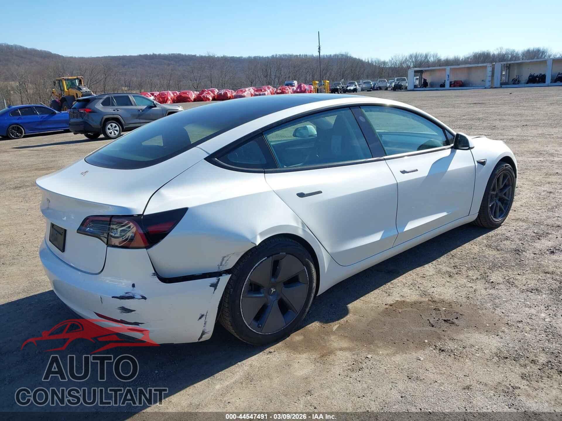 TESLA MODEL 3 2023 - 5YJ3E1EA7PF659601