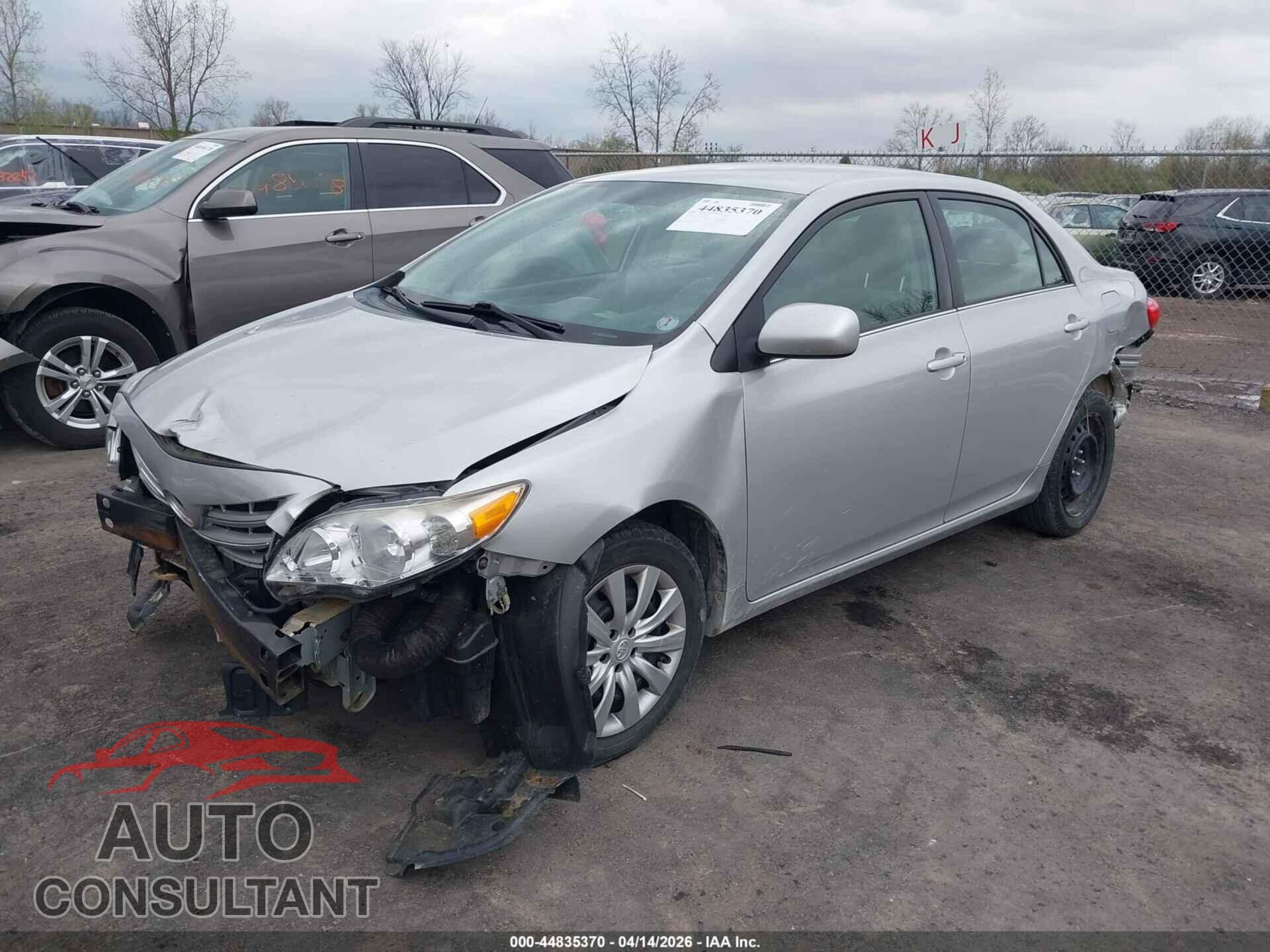 TOYOTA COROLLA 2013 - 2T1BU4EE2DC082267