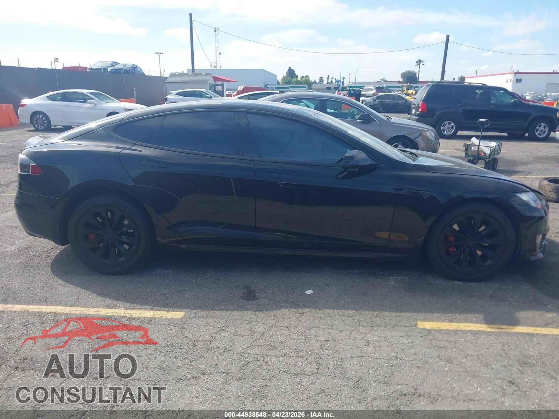 TESLA MODEL S 2019 - 5YJSA1E25KF307366