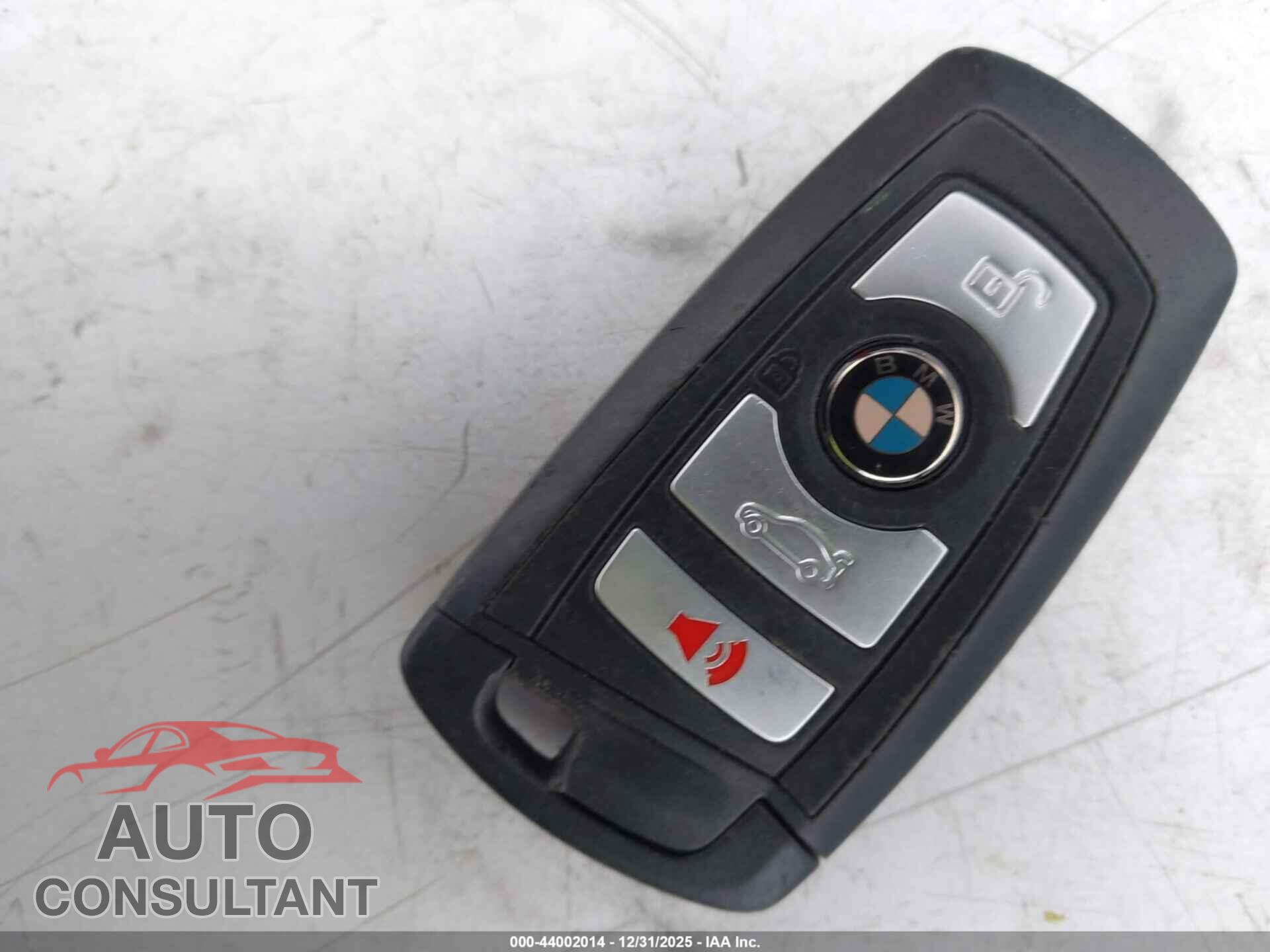 BMW 320I 2018 - WBA8E1G5XJNU90489
