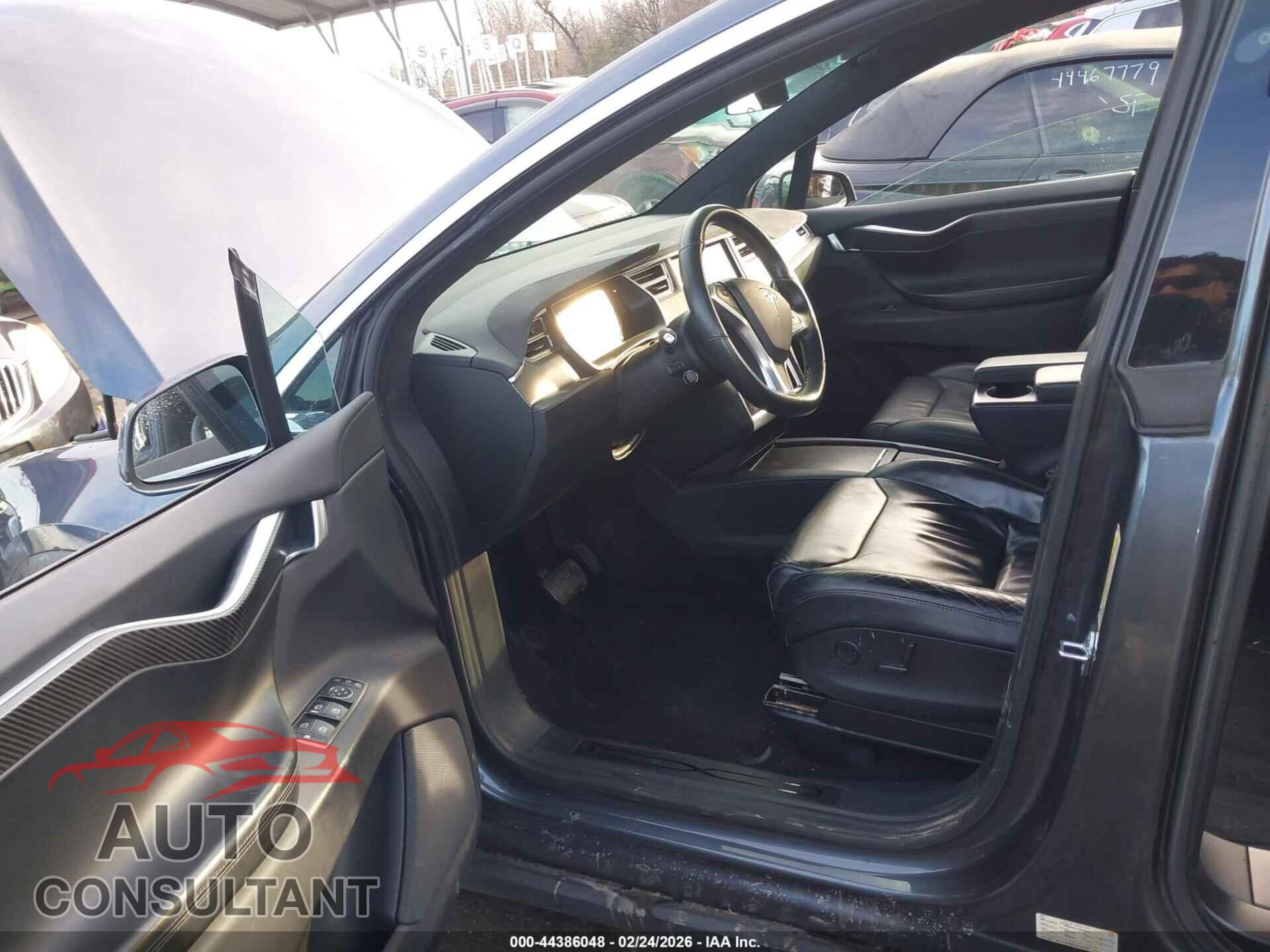 TESLA MODEL X 2017 - 5YJXCDE29HF050268