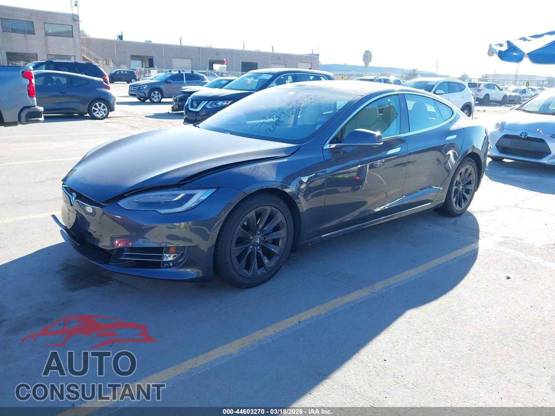 TESLA MODEL S 2018 - 5YJSA1E28JF274765