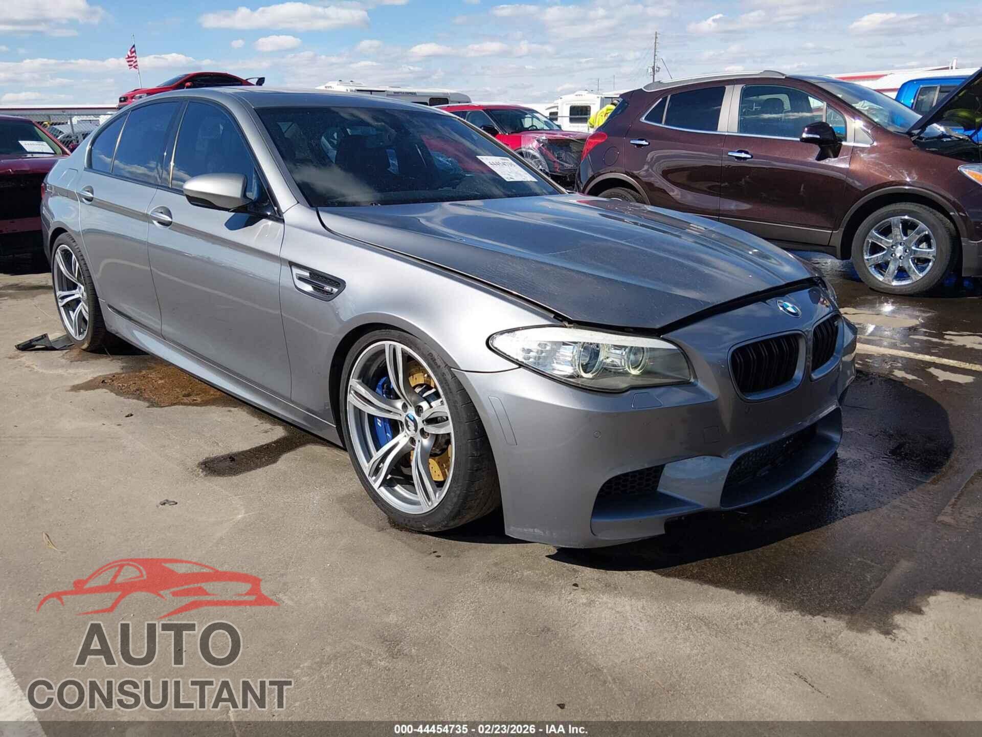 BMW M5 2013 - WBSFV9C58DD097043