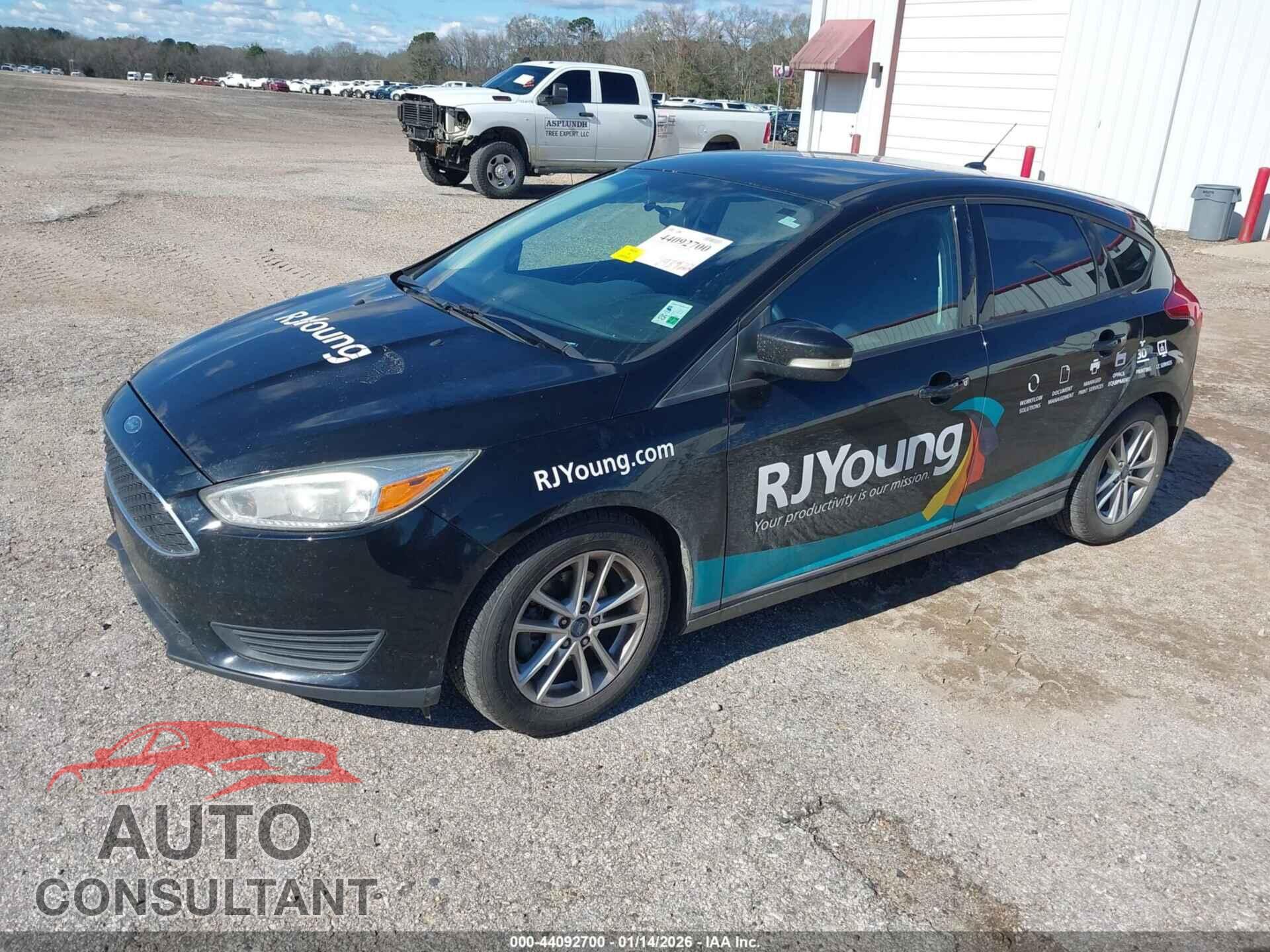 FORD FOCUS 2016 - 1FADP3K28GL350200