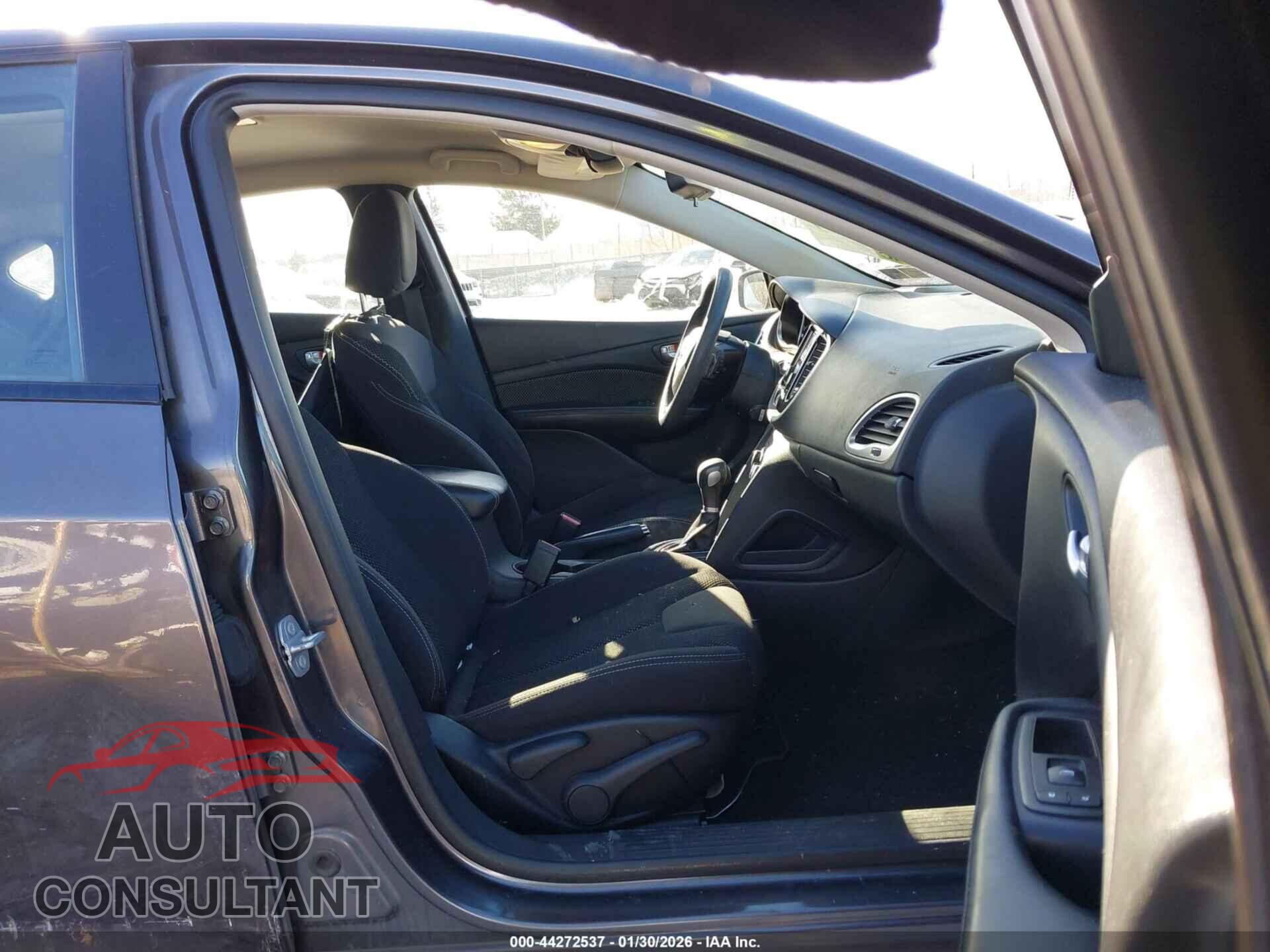 DODGE DART 2015 - 1C3CDFBB0FD337521