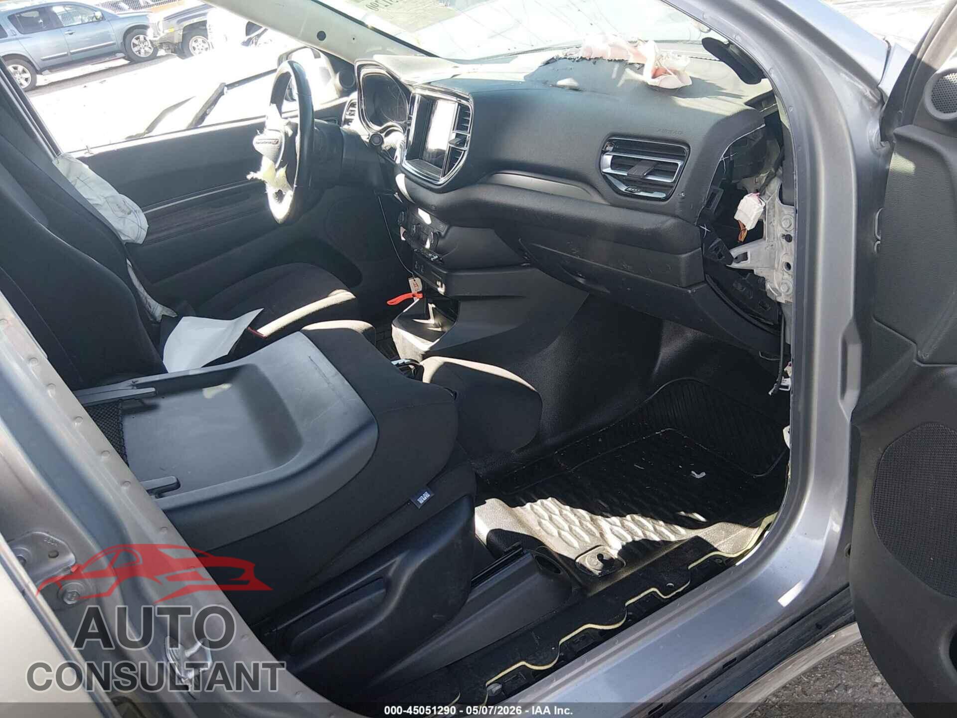 DODGE DURANGO 2021 - 1C4SDJFT2MC696319