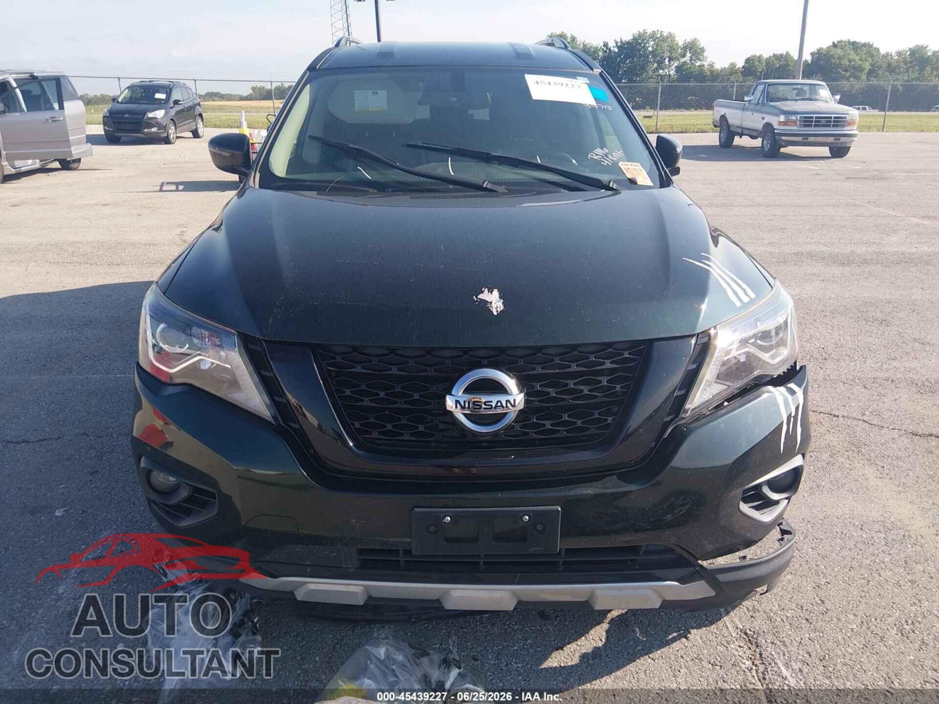 NISSAN PATHFINDER 2019 - 5N1DR2MM4KC643593