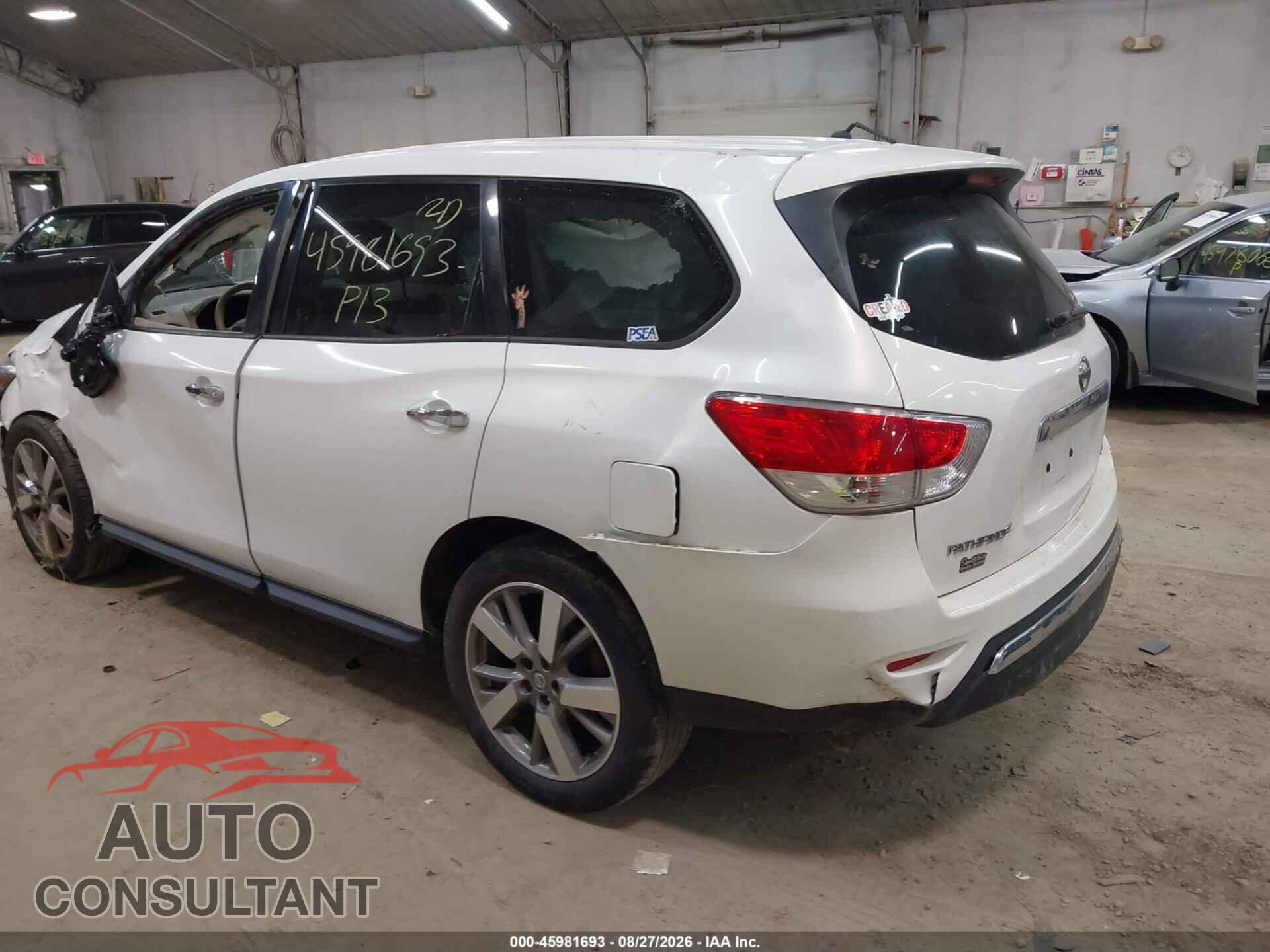 NISSAN PATHFINDER 2013 - 5N1AR2MM0DC689587