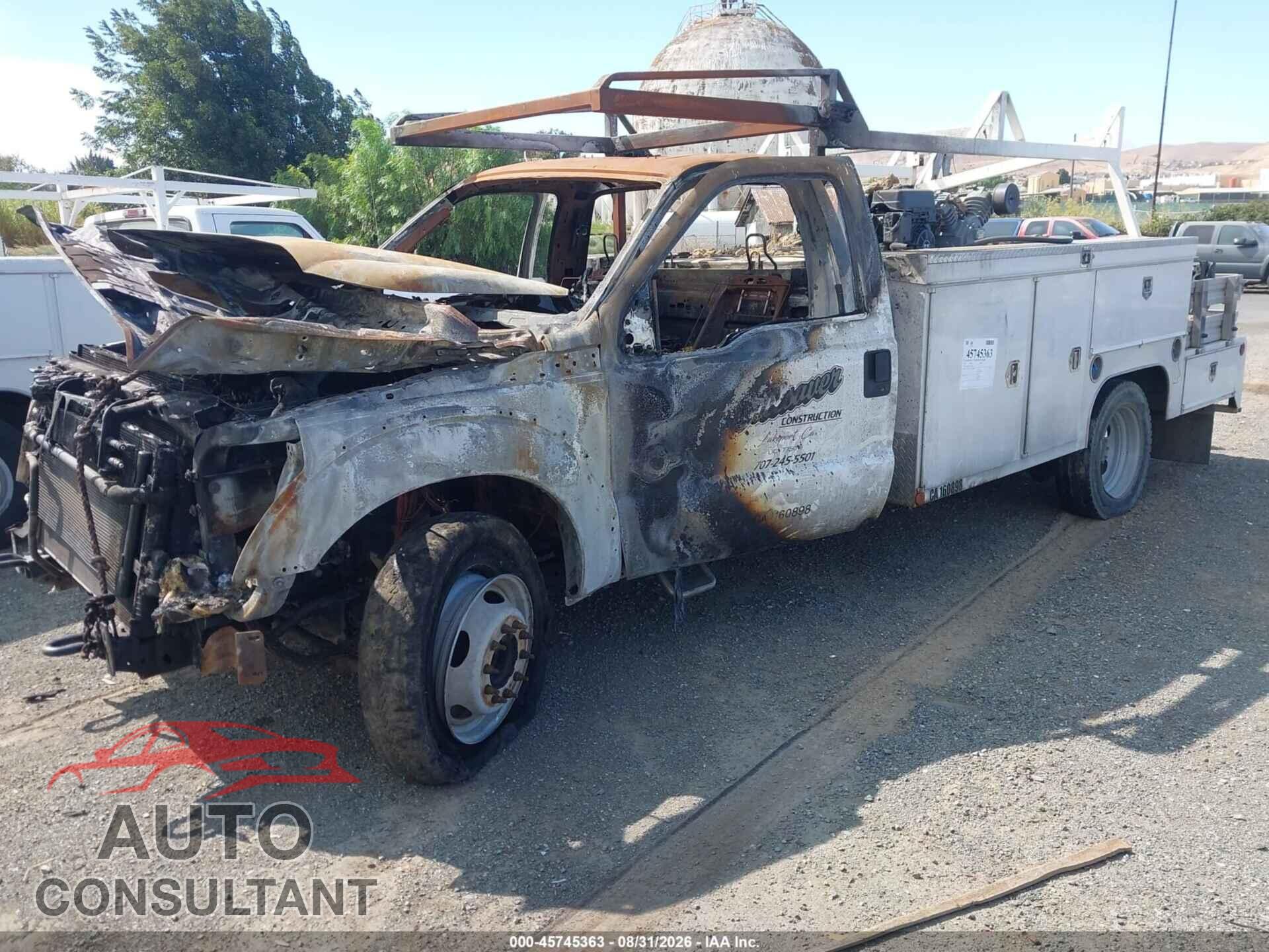 FORD F-450 CHASSIS 2015 - 1FDUF4HT2FEA48175