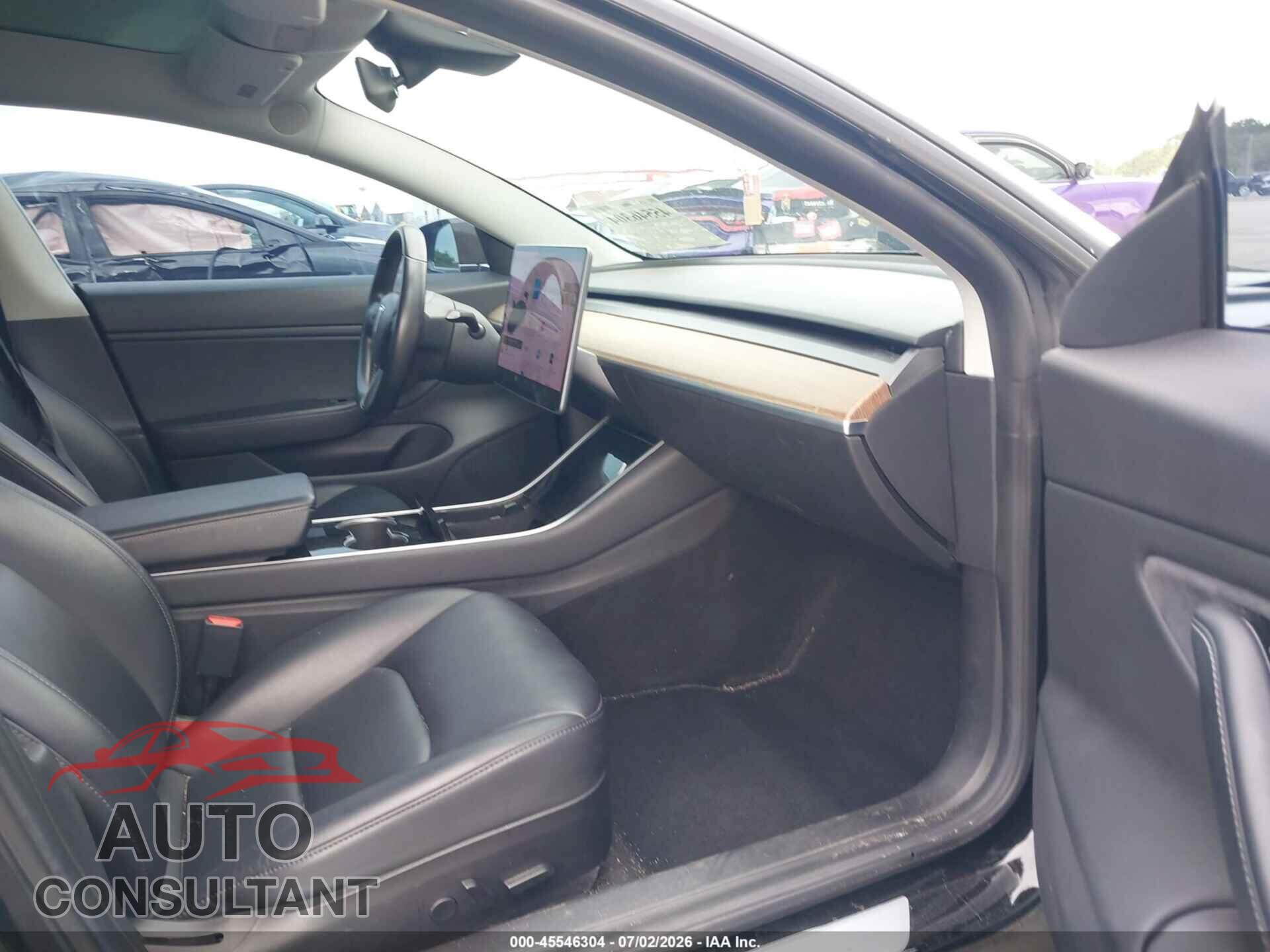 TESLA MODEL 3 2019 - 5YJ3E1EA2KF192936