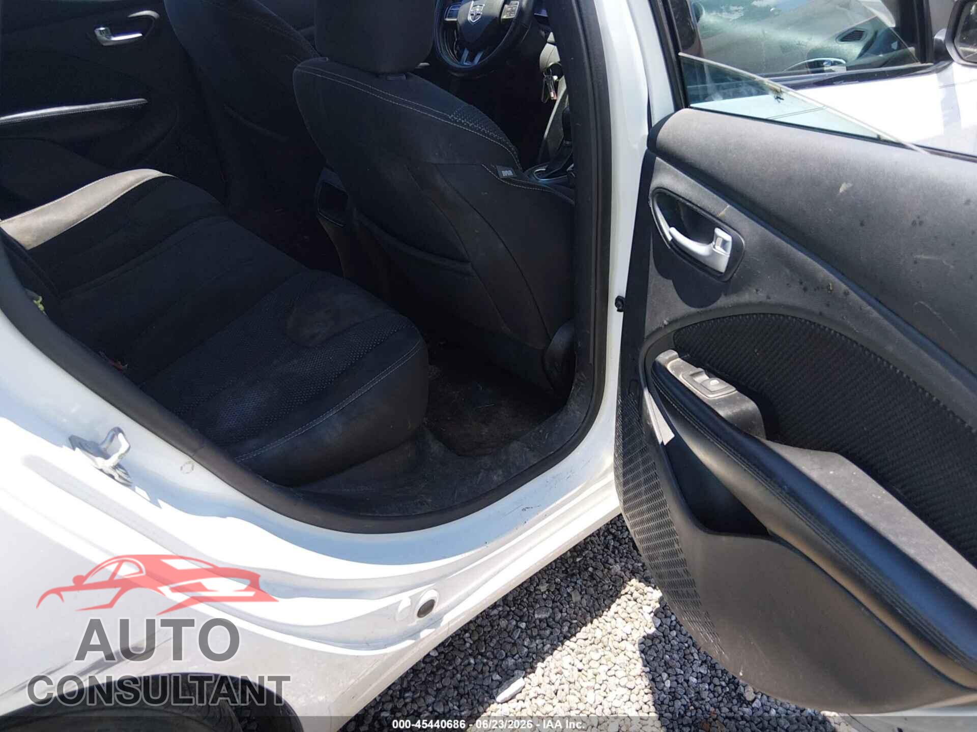 DODGE DART 2015 - 1C3CDFBBXFD404819