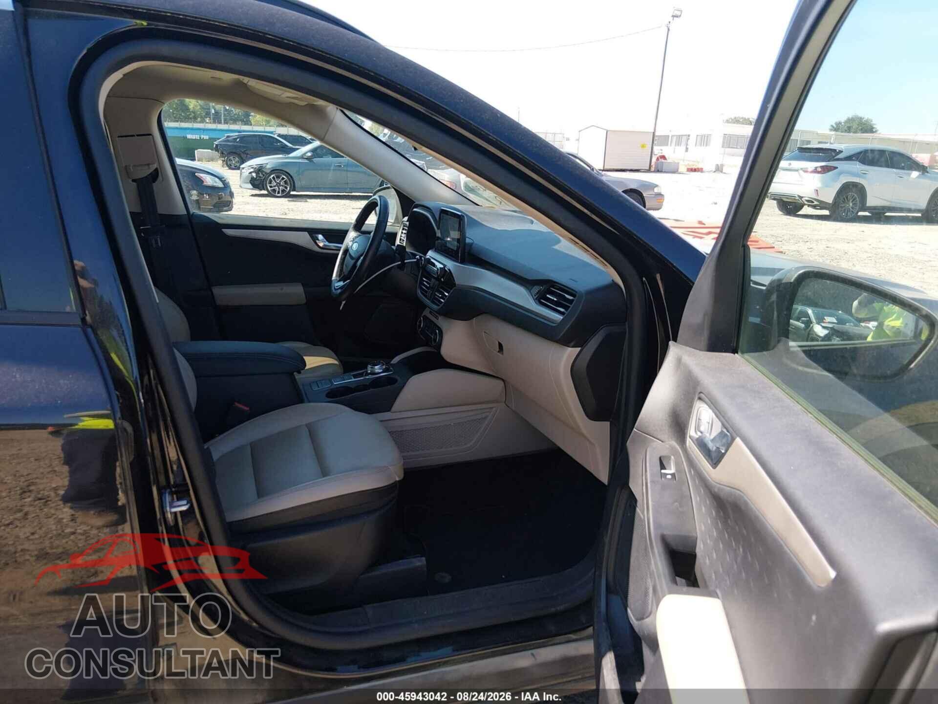 FORD ESCAPE 2020 - 1FMCU0H67LUA24461