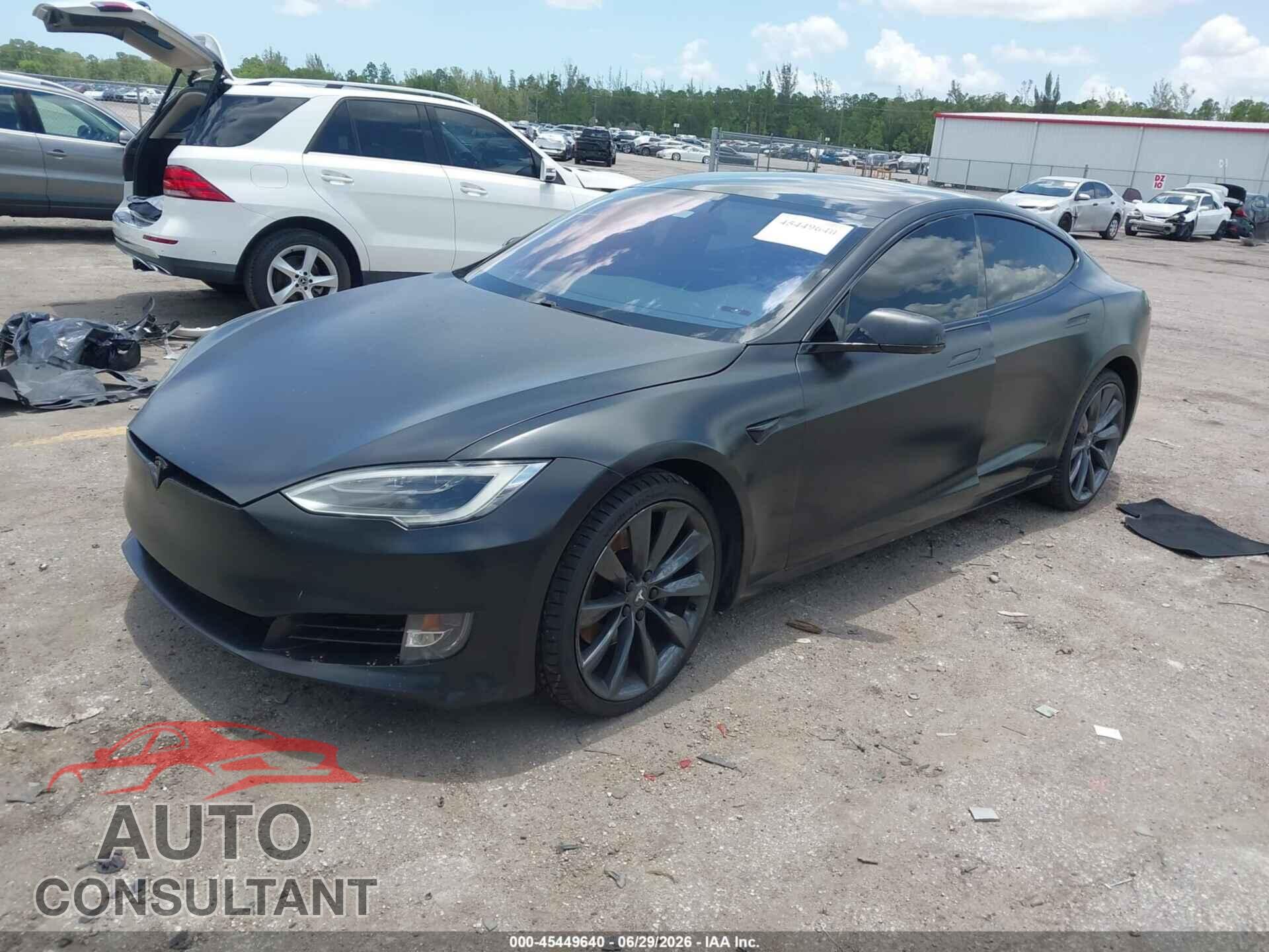 TESLA MODEL S 2017 - 5YJSA1E23HF229582