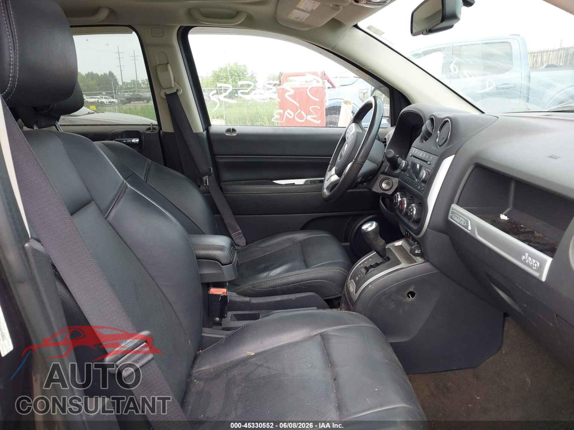 JEEP COMPASS 2017 - 1C4NJCEB8HD163093