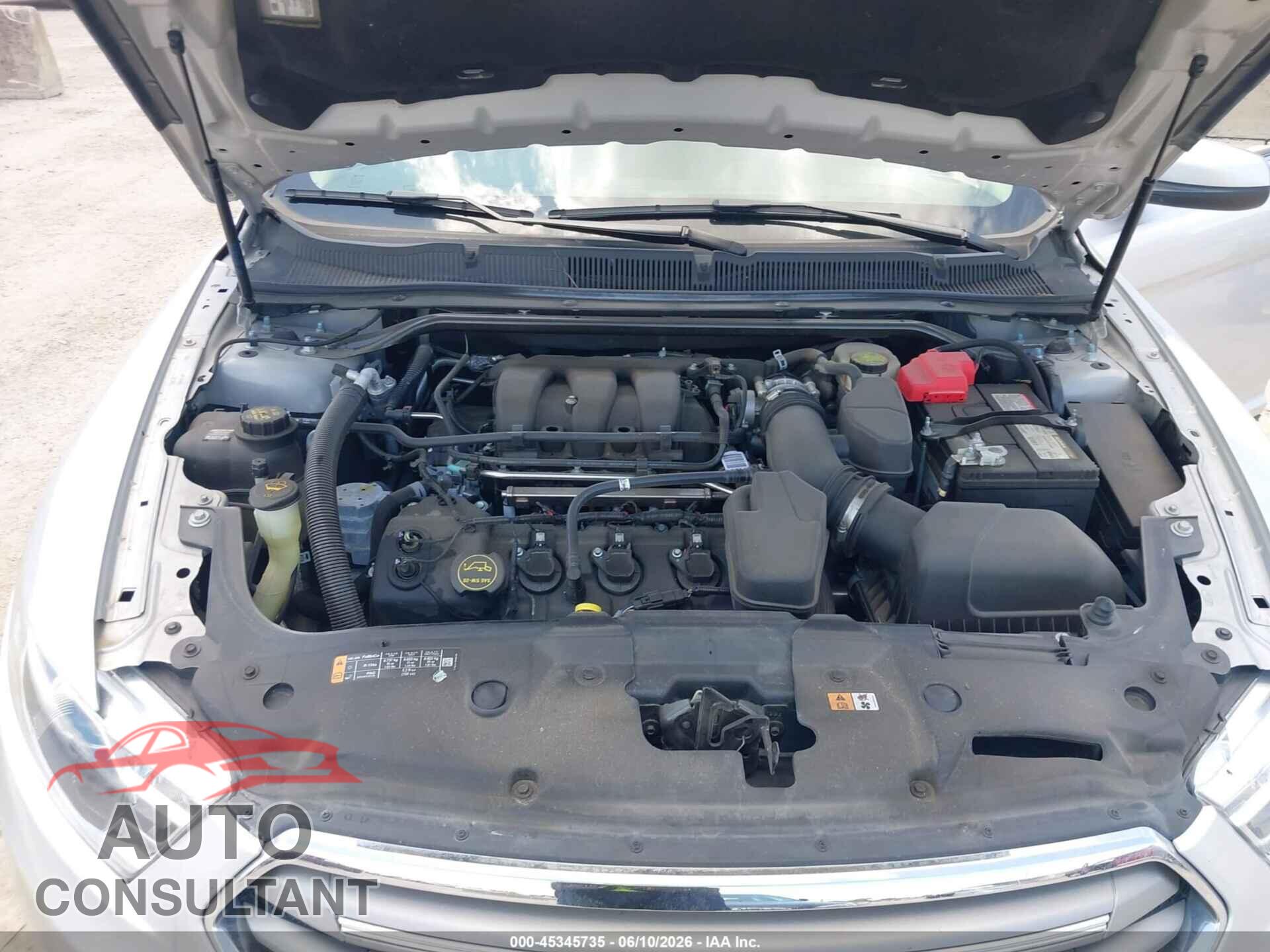 FORD TAURUS 2017 - 1FAHP2E82HG103700