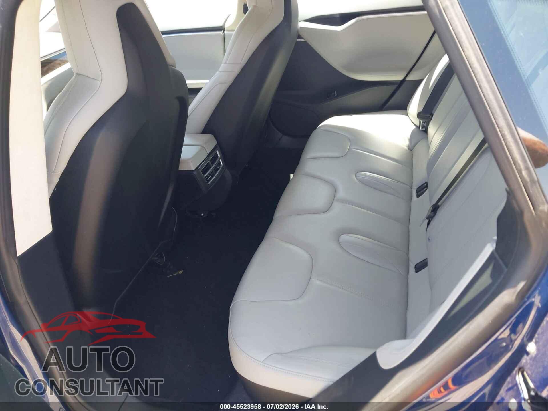 TESLA MODEL S 2016 - 5YJSA1E17GF133122