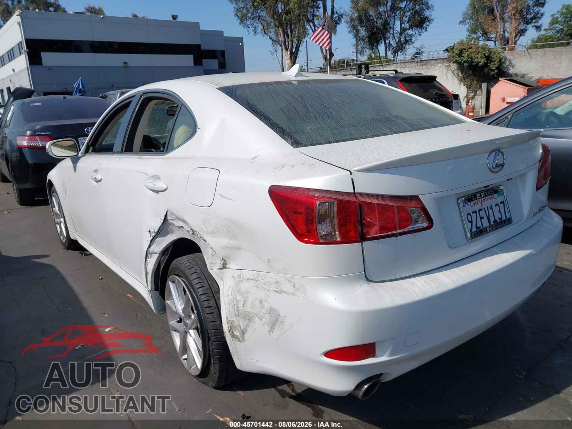 LEXUS IS 250 2011 - JTHCF5C28B5047061