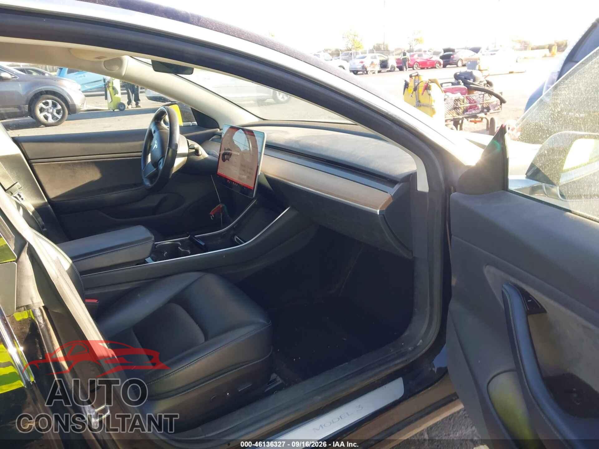 TESLA MODEL 3 2018 - 5YJ3E1EA5JF037036