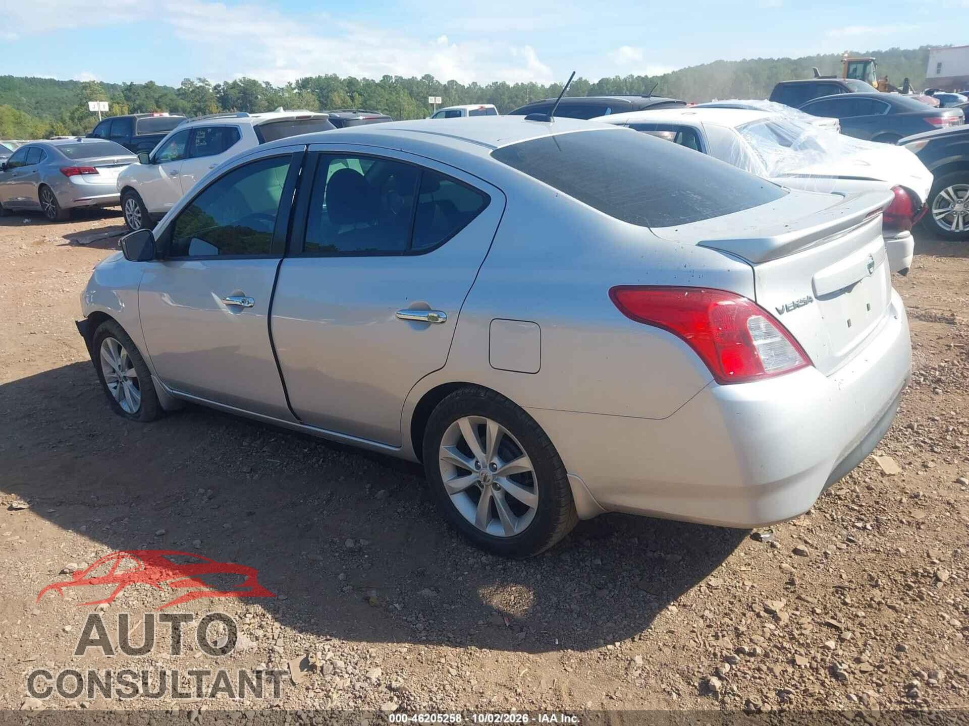 NISSAN VERSA 2017 - 3N1CN7AP1HL820639