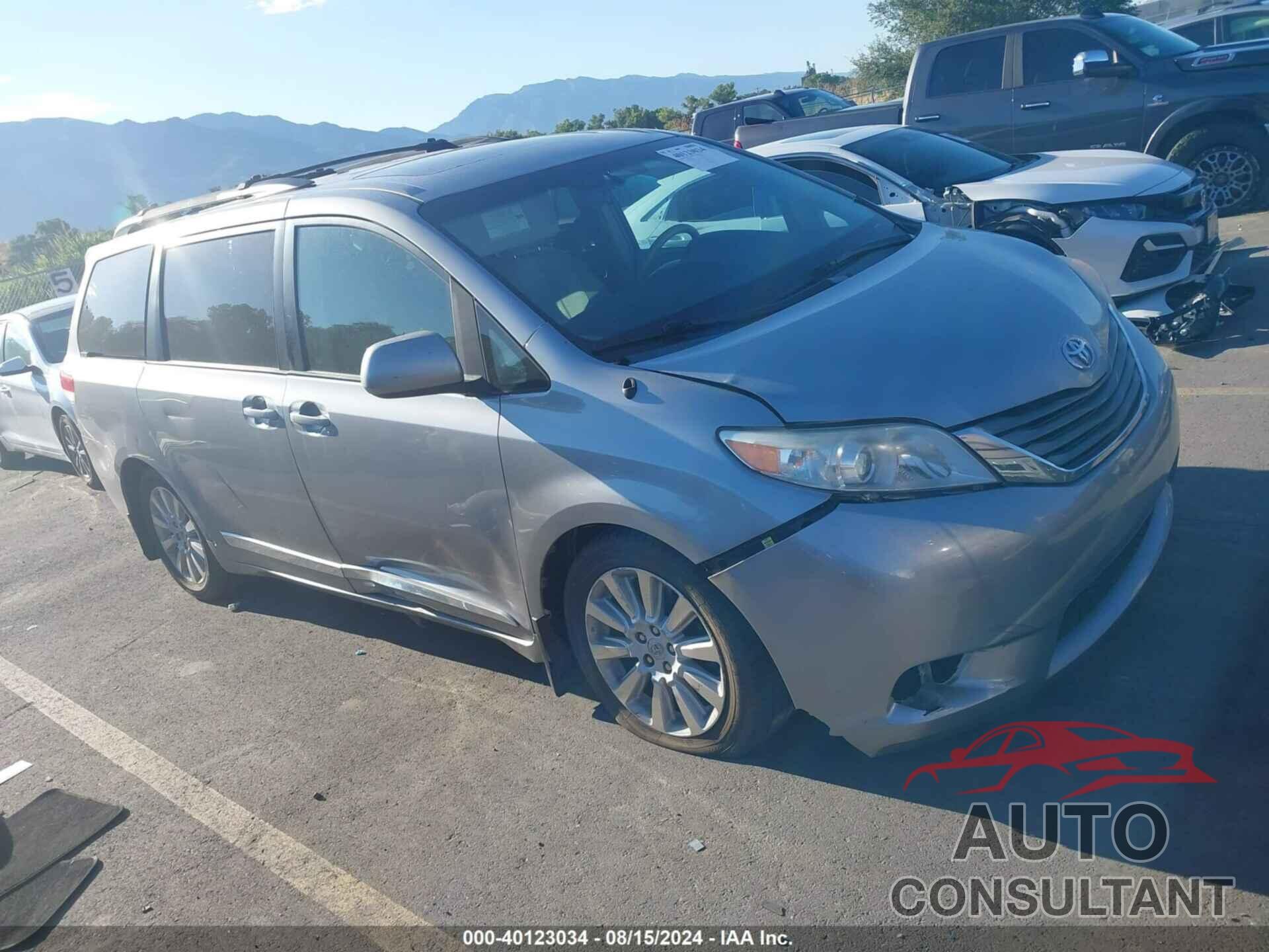 TOYOTA SIENNA 2011 - 5TDDK3DC4BS029910