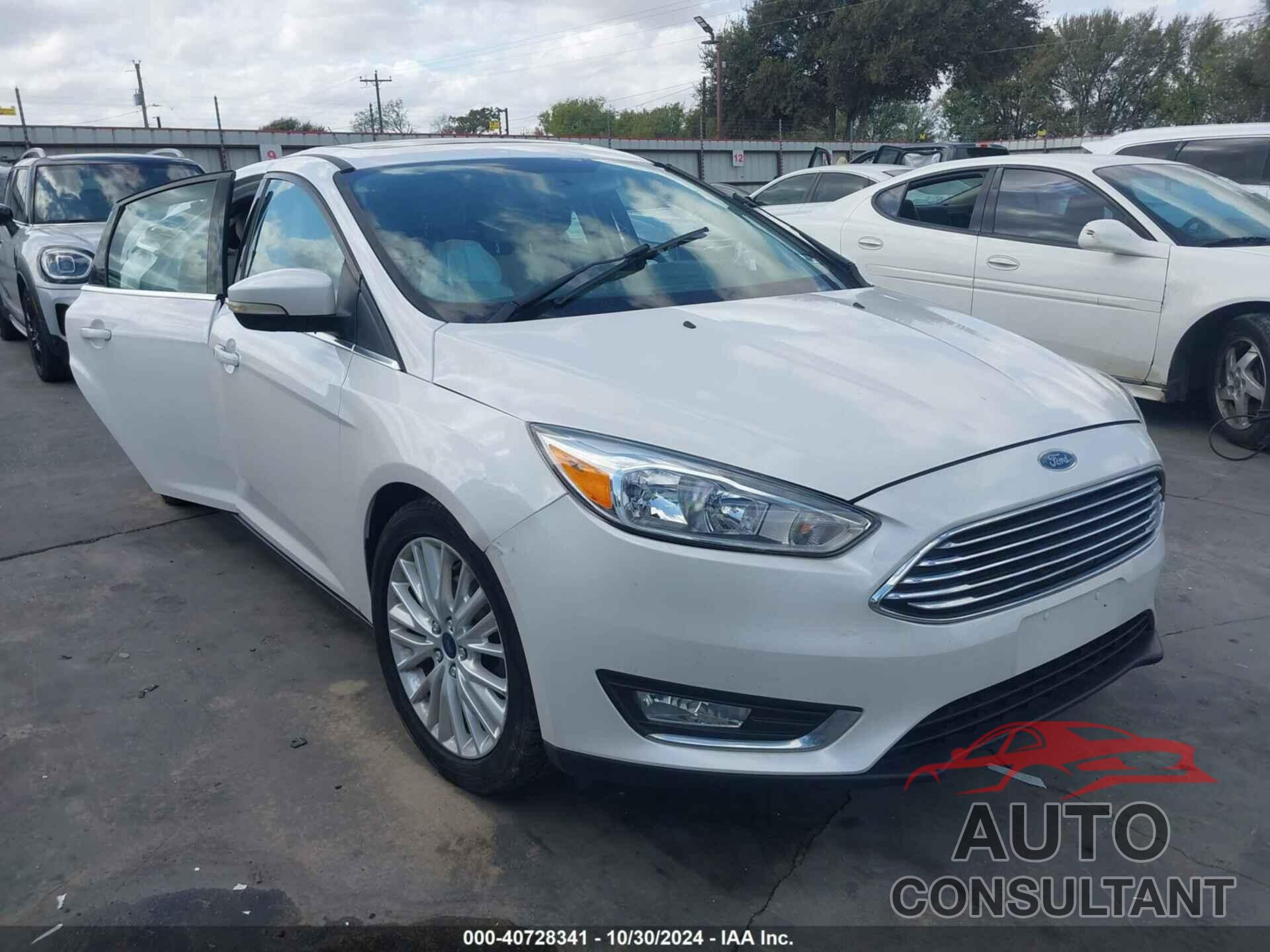 FORD FOCUS 2018 - 1FADP3J23JL288231